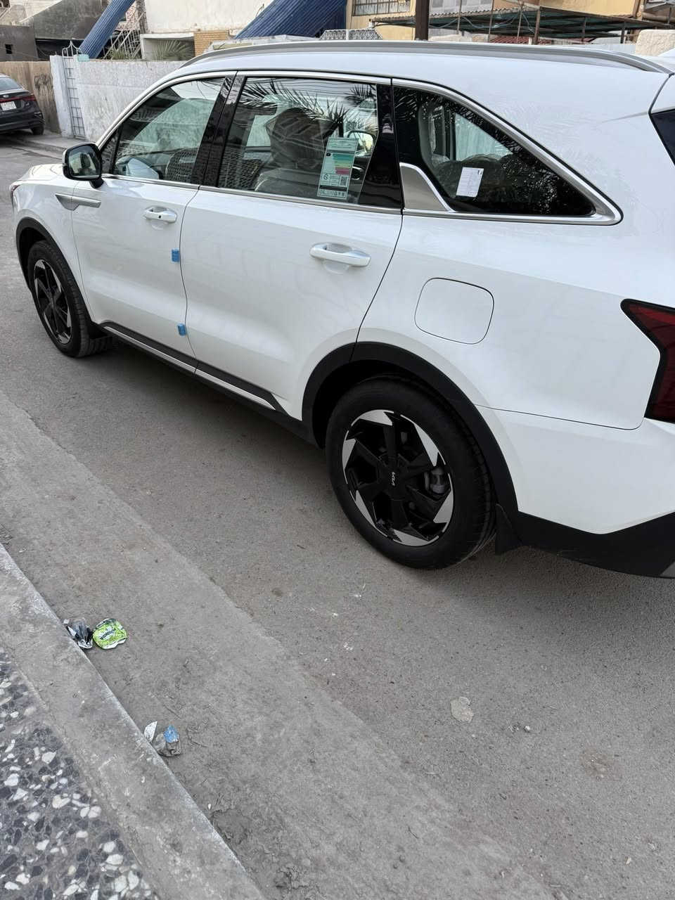 السلام عليكم 
سورنتو موديل 24 خليجي  
ضمان الشركة الدولية 
مكفولة كفالة عامة 
مواصفات معروفة 
محرك 6 سلندر 
ماشيه 18
ويل 19
رقم بغداد الجديد بسمي 
مكان السيارة بغداد 
السعر 318 
الاستفسار 
***********
