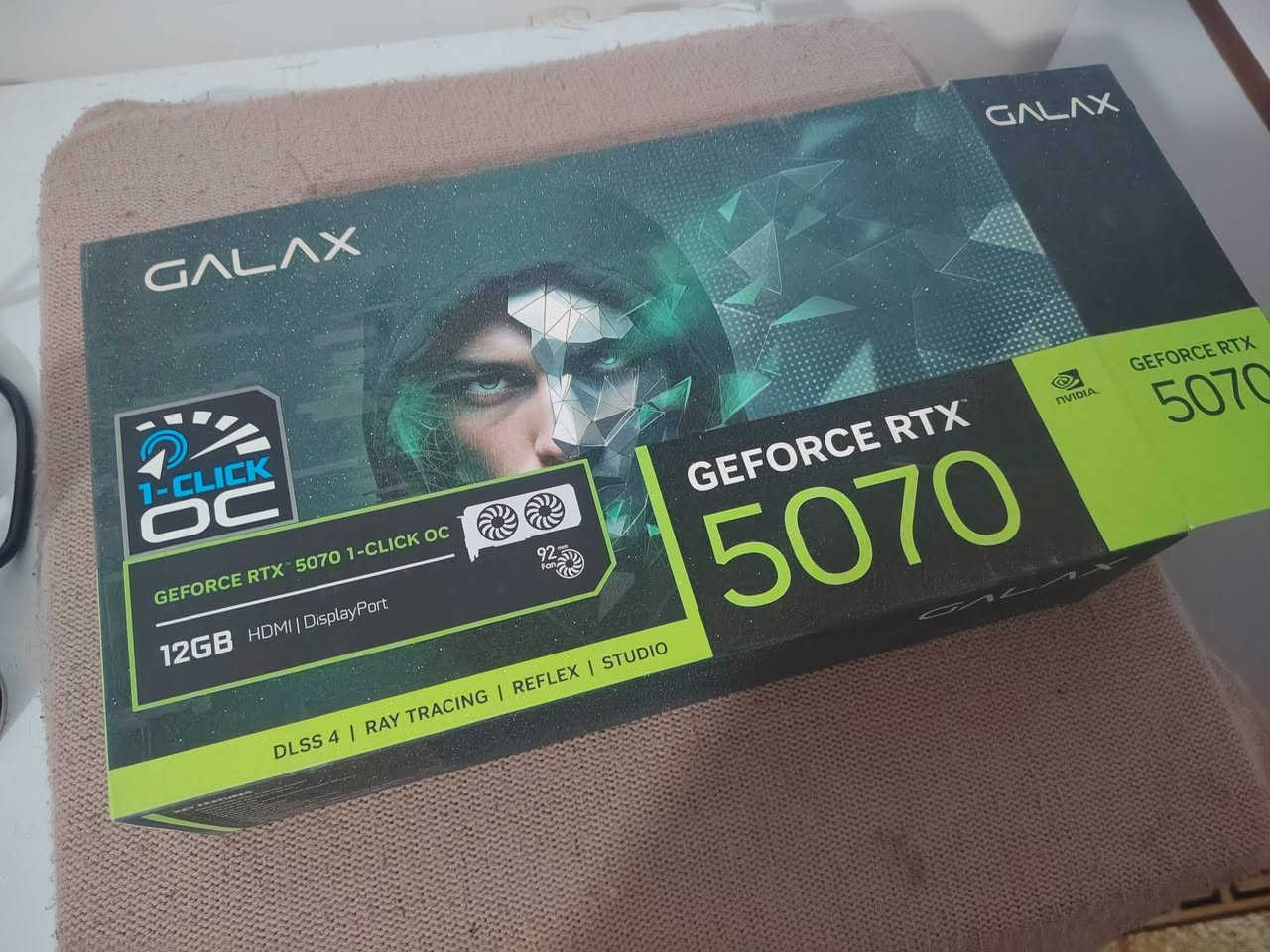 pc بكارت 5070 للبيع فقط 
تجميعه للبيع كيس فقط 
استعمال كلش كلش كلش قليل موجود وصل الشراء والكراتين للقطع وكلشي كامل  
I5 14600 Kf 
Rtx 5070 
32gb ddr5 6000 
1 t nvme 
Psu 850 watt 
Case ds 900 
تبريد مائي 240 
M.b msi pro  b760 m-e
سعر  (فقط الكيس)  2230وقابل للتفاوض مكاني البصره توصيل موجود او اتريد  تجي للبيت اشغله وتفحص وتاخذها وتدلل الكراتين موجوه  الوصل موجود وشرط الفحص كل القطع 
***********
