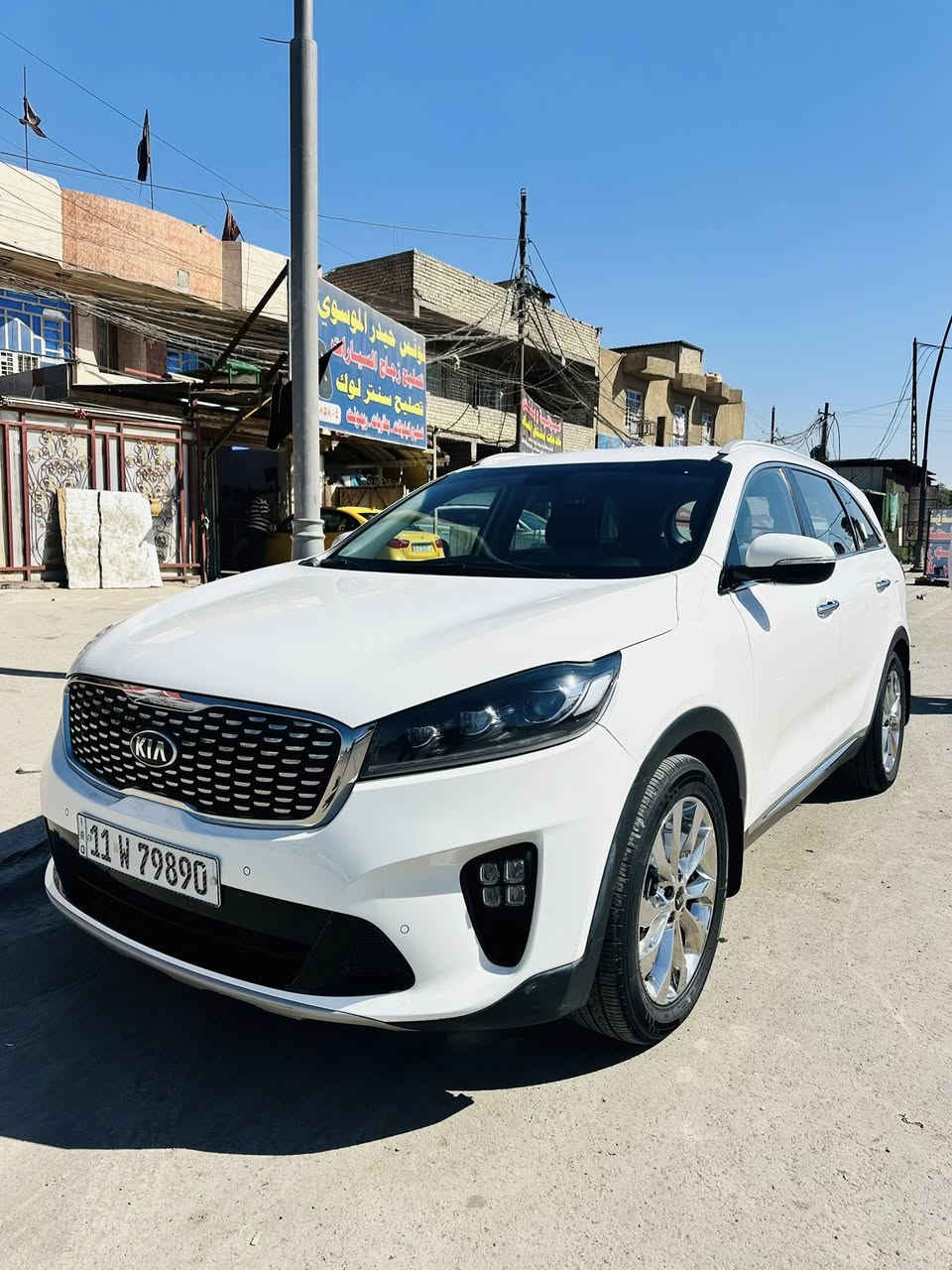 السلام عليكم
سورنتو 2019 خليجي للبيع هزة ورقم جديد بأسمي 

ماشيه108 الف حقيقي

لايتات وبروجكترات زينون بلادي 

سيارة جديدة محرك 6 سلندر 

بصمة تشغيل 

بصمة ابواي 

كشنات جلد كهرباء 

4 انظمة قيادة 

 شاحن واير ليس

گير 8 نمر 

فول عدا البانوراما 

مري شفط 

نظام ترحيب 

3 قطع تبريد 

7 راكب 

حساس امامي خلفي 

مكفوله كفاله عامه  

سنويه بأسمي رقم بغداد 

مكاني بغداد البلديات

السعر 255 وبيه مجال 

 0771 488 6659
