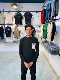 ملابس • للبيع • ١٧ تموز