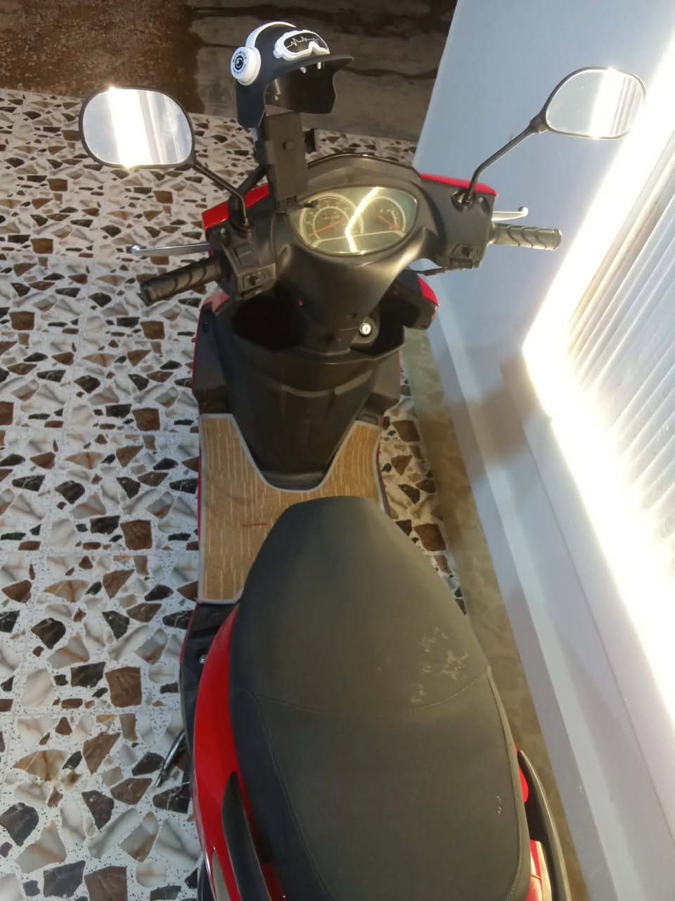 السلام عليكم  ماطور بانزين  مكفول من كلشي مسجل وكامل تحويل مباشر السعر 850  للتواصل ***********
