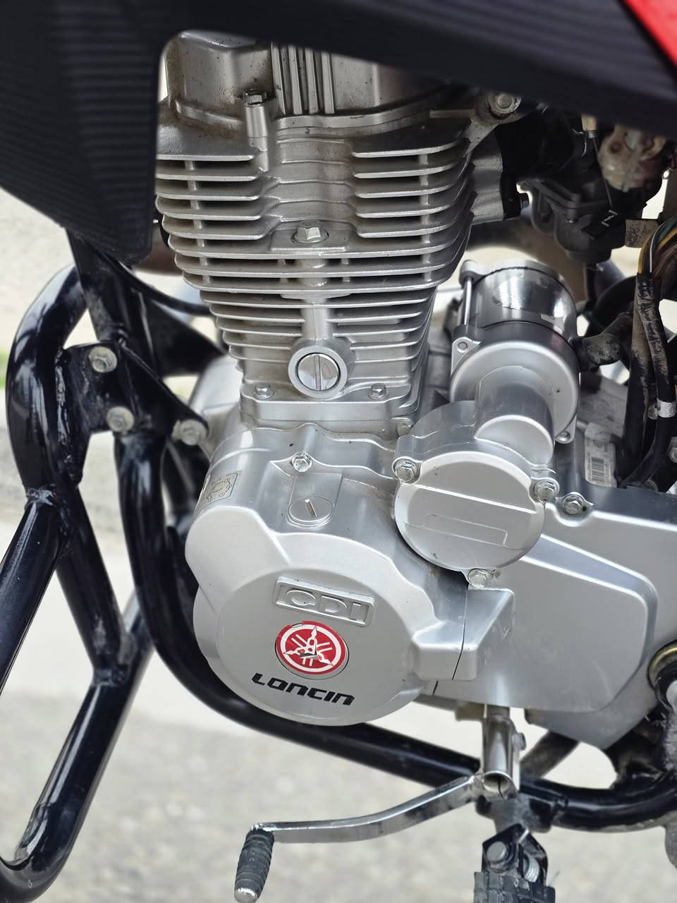 السلام عليكم قفاز لونسن موديل 2025
دراجة مكفولة كفالة عامة مابيه اي نقص 
مكينة مكفولة من كل شيء دهن امزويل كل 15 يوم ابدله
دراجة بحالة الوكالة  
مكاني بغداد البياع
📍سبب البياع متوازي ع فلوس سعر مناسب تواصل خاص
***********
