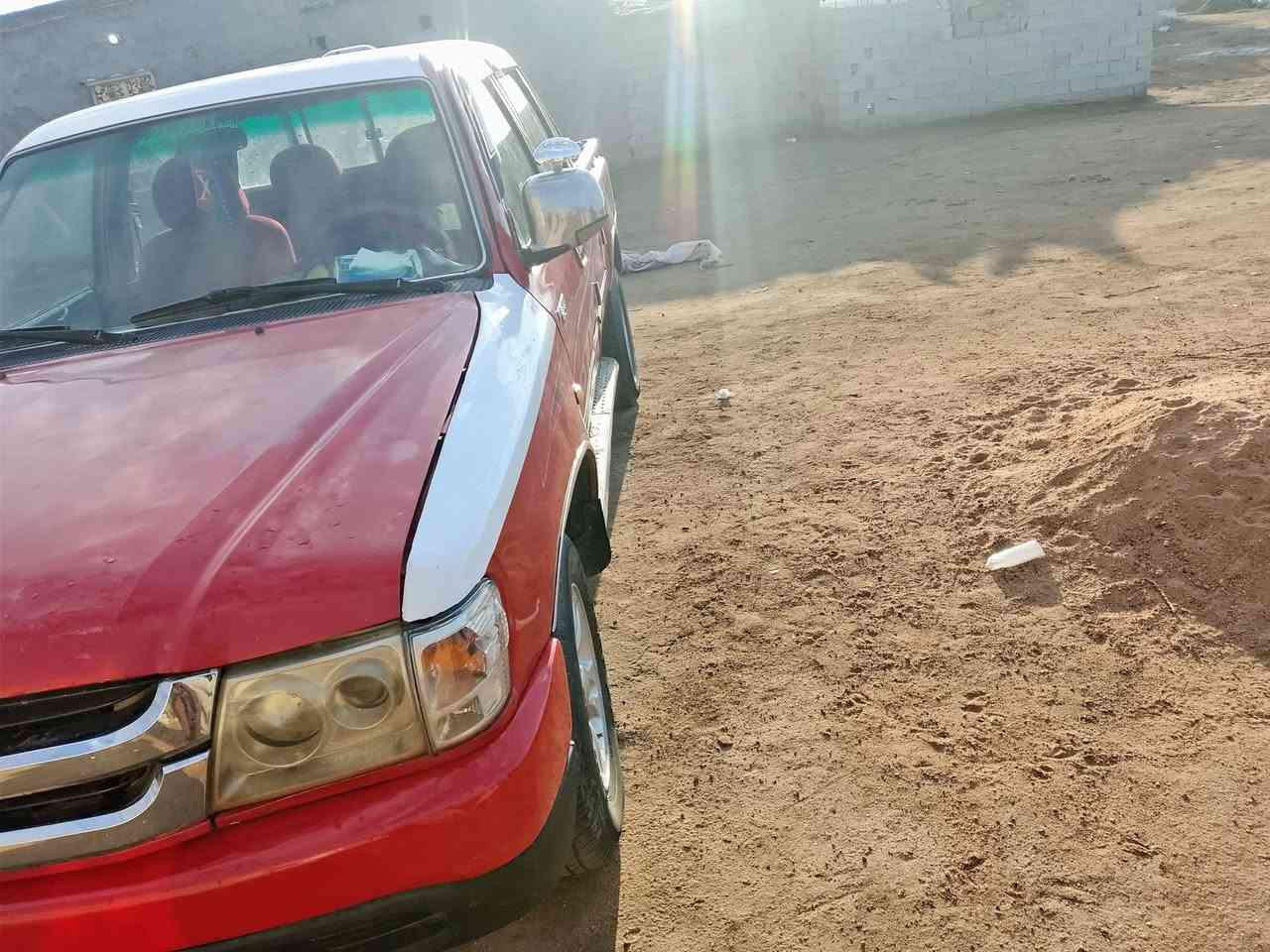 سلام عليكم دير موديل 2010 مكفولة كير ومحرك وحداديه ومداور ثاني يوم مكان سياره  ديوانية عفك رقم لموبايل ***********
