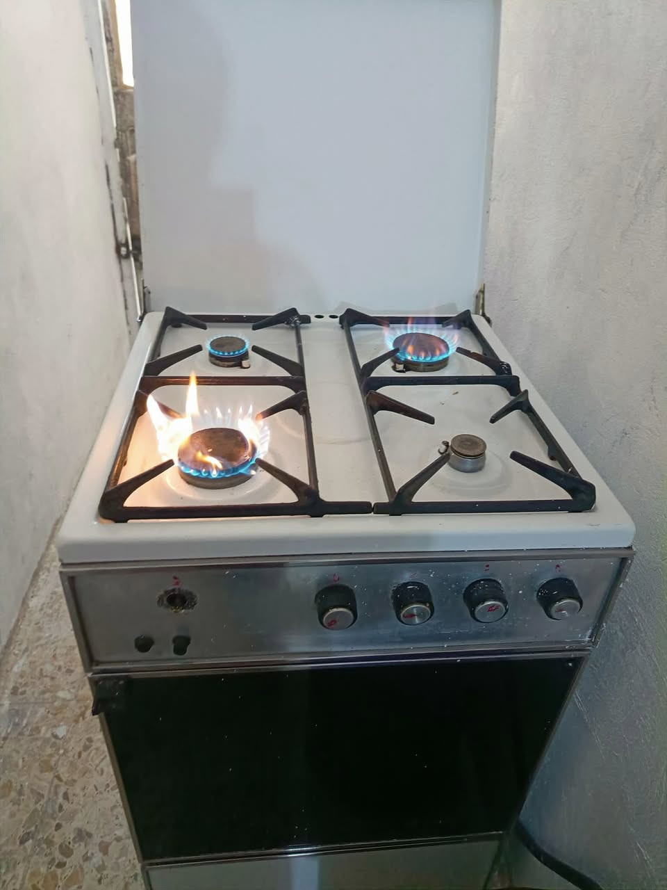 غساله 250 وطباخ 80 بالمدينه موجود توصيل


**إذا كنت صاحب هذا الإعلان وتريد حذفه لأي سبب، رجاءا أرسل رسالة إلى الدعم الفني**