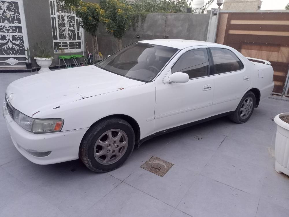 كرسته موديل 1993 سعرهه 55 بيه مجال راعيهه مستعجل على مداوره ناصريه حي السبل رقم الهاتف *********** ناصرية, ذي قار
