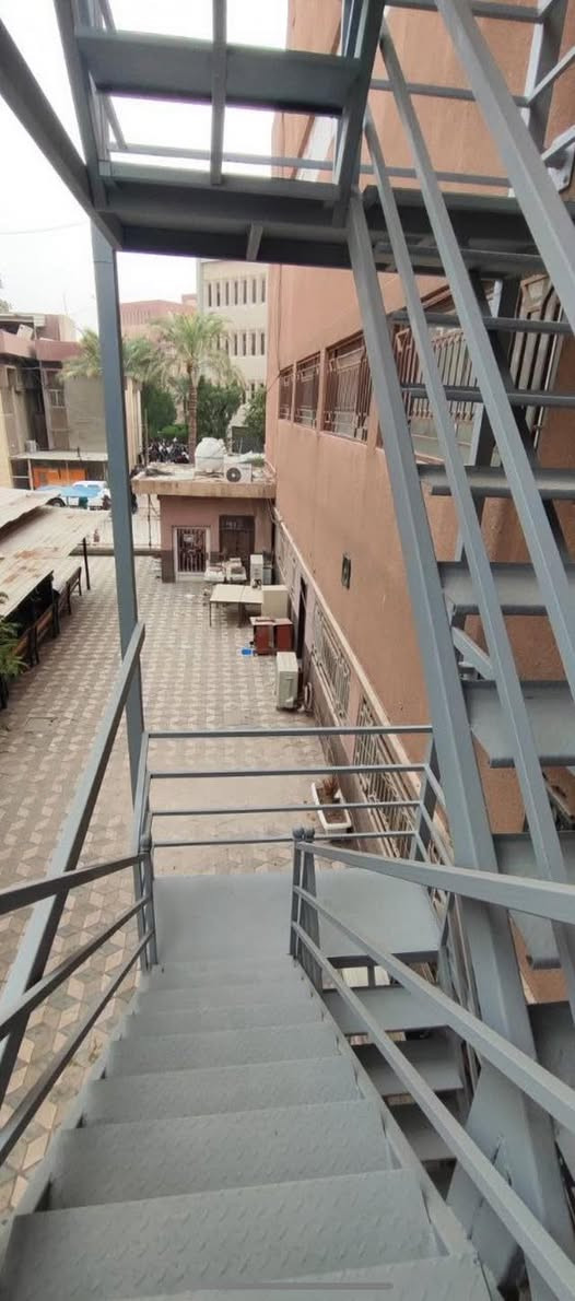 ‎🛠️ هل تبحث عن عمال محترفين في تركيب الركائز الحديدية ودرج الطوارئ لمبانيك؟
‎نحن نقدم فريقًا متخصصًا يضمن الدقة الهندسية والسلامة العالية وفقًا لمعايير البناء المحلية.
 • درج طوارئ سريع التركيب، مقاوم للحريق، ويتوافق مع قوانين السلامة.�📞 اتصل الآن لتقديم عرض أسعار مجاني: ***********�#عمال_ركائز_حديدية #درج_طوارئ #بناء_آمن #هندسة_مدنية”
