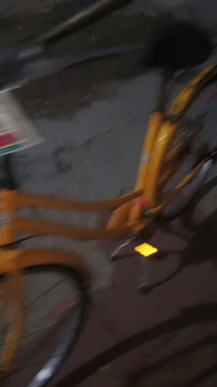 السلام عليكم  بايسكل بناتي لبيع حجم 26  سعره 80 بي مجال مكاني  الكوت


**إذا كنت صاحب هذا الإعلان وتريد حذفه لأي سبب، رجاءا أرسل رسالة إلى الدعم الفني**