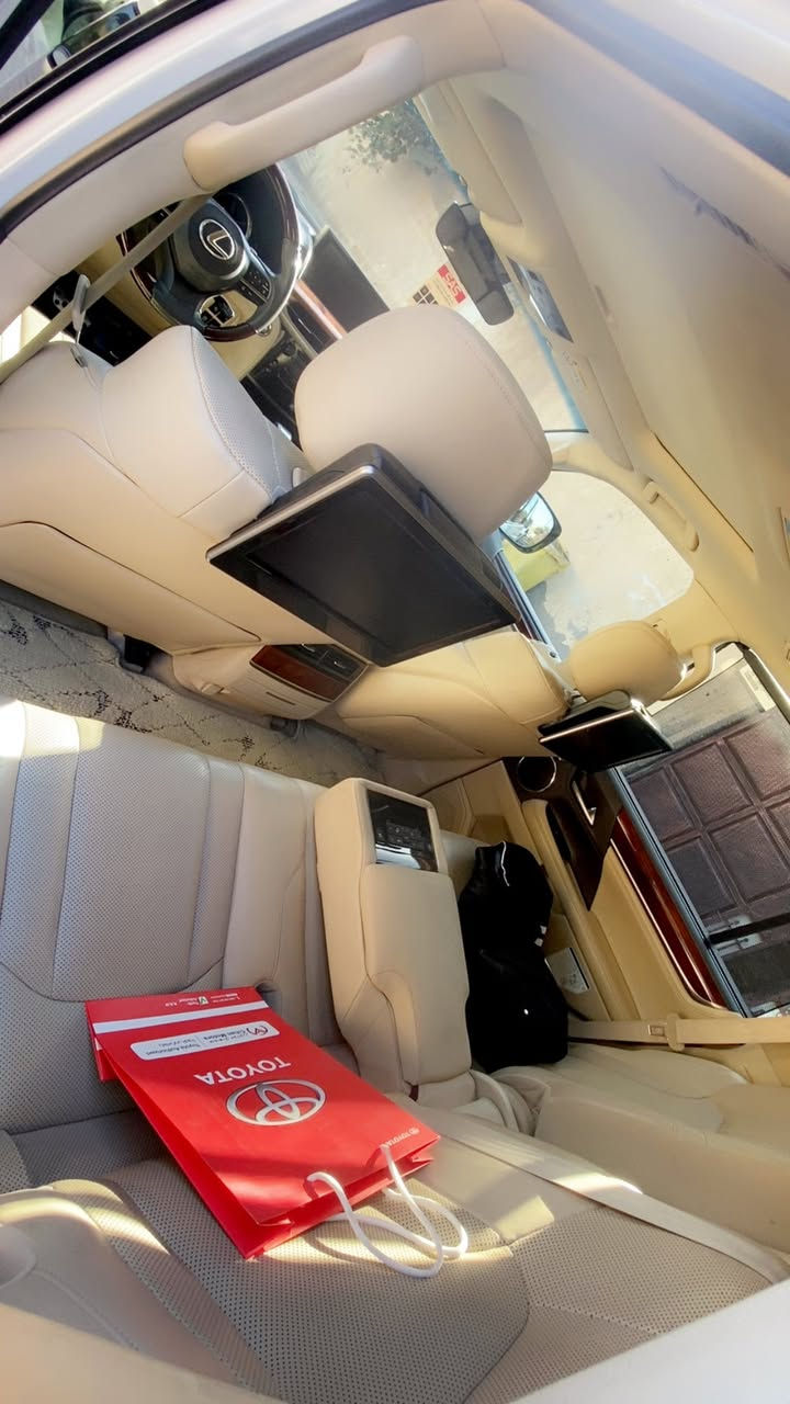 السلام عليكم لكزس مديل 2019 مغلف نانوو كفاله عامه من جكت الابره ماشيه 70 الف حقيقي ***********
