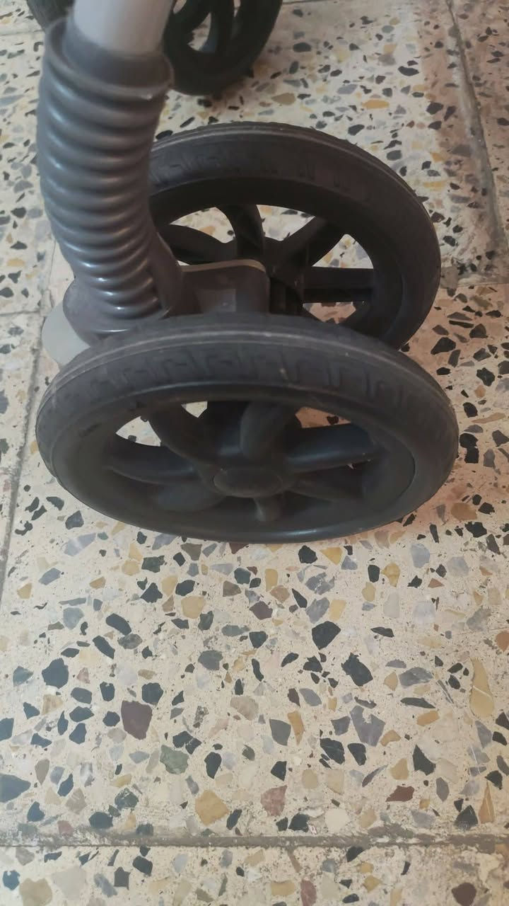 السلام عليكم عندي هاي عربانه للبيع رايده ٥٠ الف مكاني بغداد الجديدة *********** بي واتساب وشكرا
