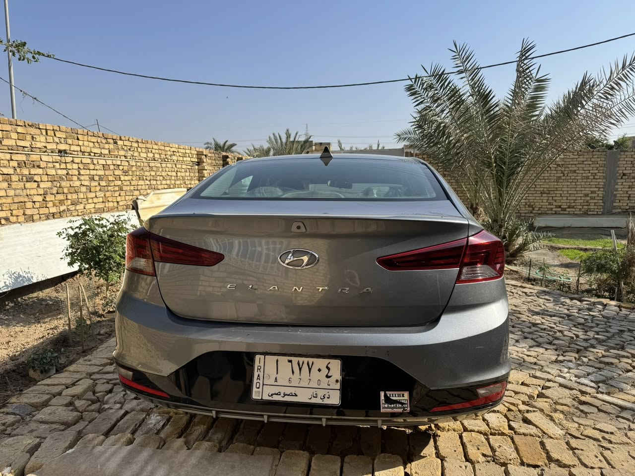 النترا 2019 كفاله عامه (تقرير غرق تعمل وتسير) حره بأسمي مداور ثاني يوم
گير AT المرغوب مكينه 2.0 دوش 
مواصفات حساس رادار نقط عمياء وشاشه كار بلي 
سياره كامله تايرات جديده وويل خليجي ولايت عدسه خليجي وباتري جديد وادامه كامله للمكينه 
ماشيه 99 ميل
السعر 133 وبيها مجال 
العنوان الناصريه - قرب جامعة ذي قار 
***********
