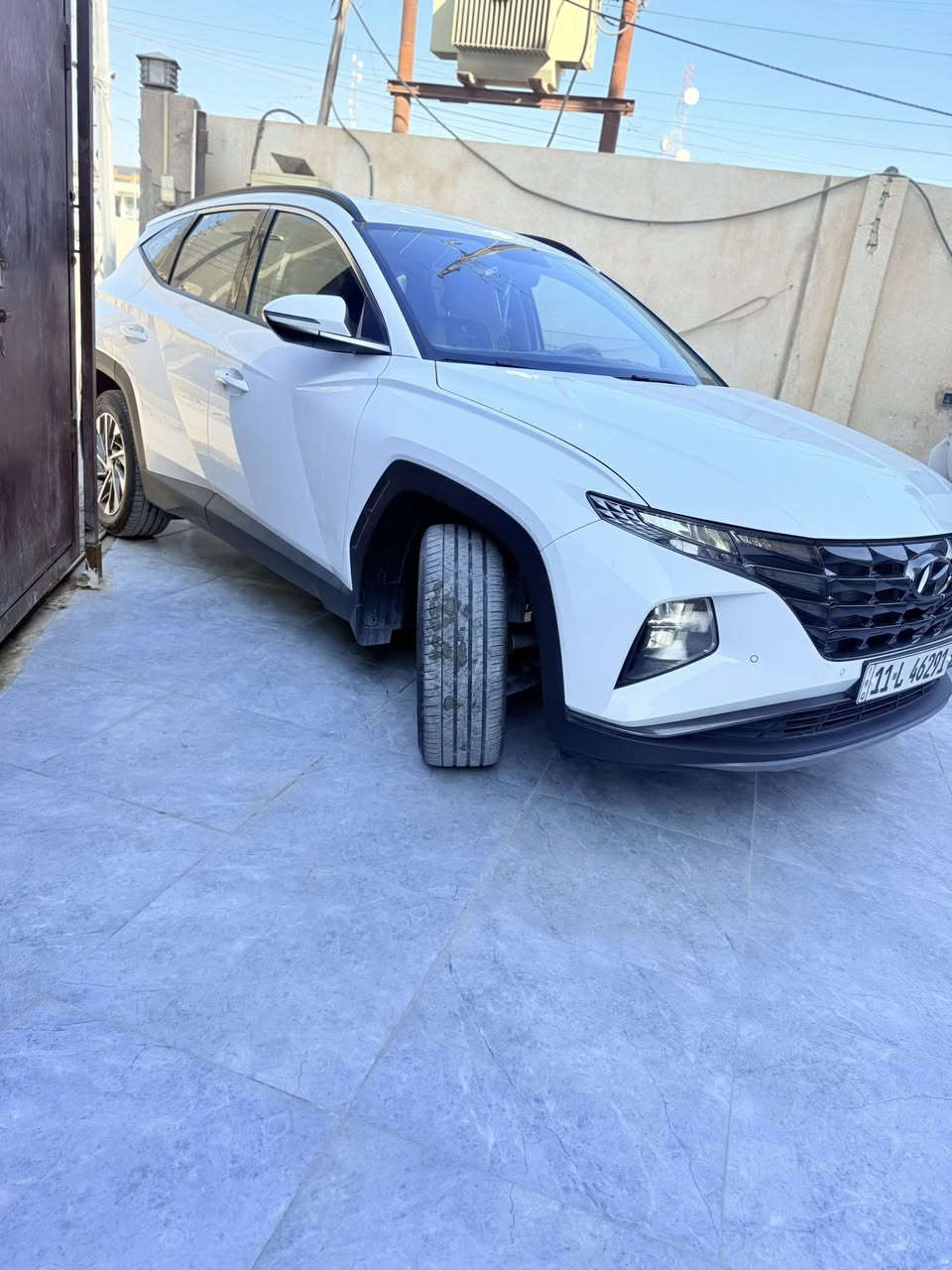 توسان 2024 للبيع
رقم بغداد الجديد 
 سياره مكفوله كفاله عامه  شرط برغي مافتوح بيه
 مواصفات 
حجم المحرك 2000 دوش
شاشه دجتل
تشغيل بصمة   
تشغيل عن بعد
‏AIRBAG عدد 2
سايد بريك دگمة   
بك لايت LED
كروس سرعه
اتو هولد
مري شفط 
مقاعد 2 امامية كهرباء 
بردات ابواب خلفية 
حساسات امامية 
حساسات خلفية 
حساس كشنات
تحكم مقود كامل
بصمات عدد 2 
انارة ترحيب
نقطة نزول منحدرات. 
نظام مانع تزحلق 
‏ABS
شاحن موبايل واير ليس  
اشاير بالمري والمري قابلة للطي 
مخرج AUX
مخرج USB
‏BIuetooth
مخرج منفذ الطاقة عدد 2    
درايف مود
‏(Normail - eco- sport t) 
جك سبير كتلوكات كلها جاهزة
كفاله عامه السياره  المكان  ذي قار 
 السعر 220 وبيها مجال
***********
