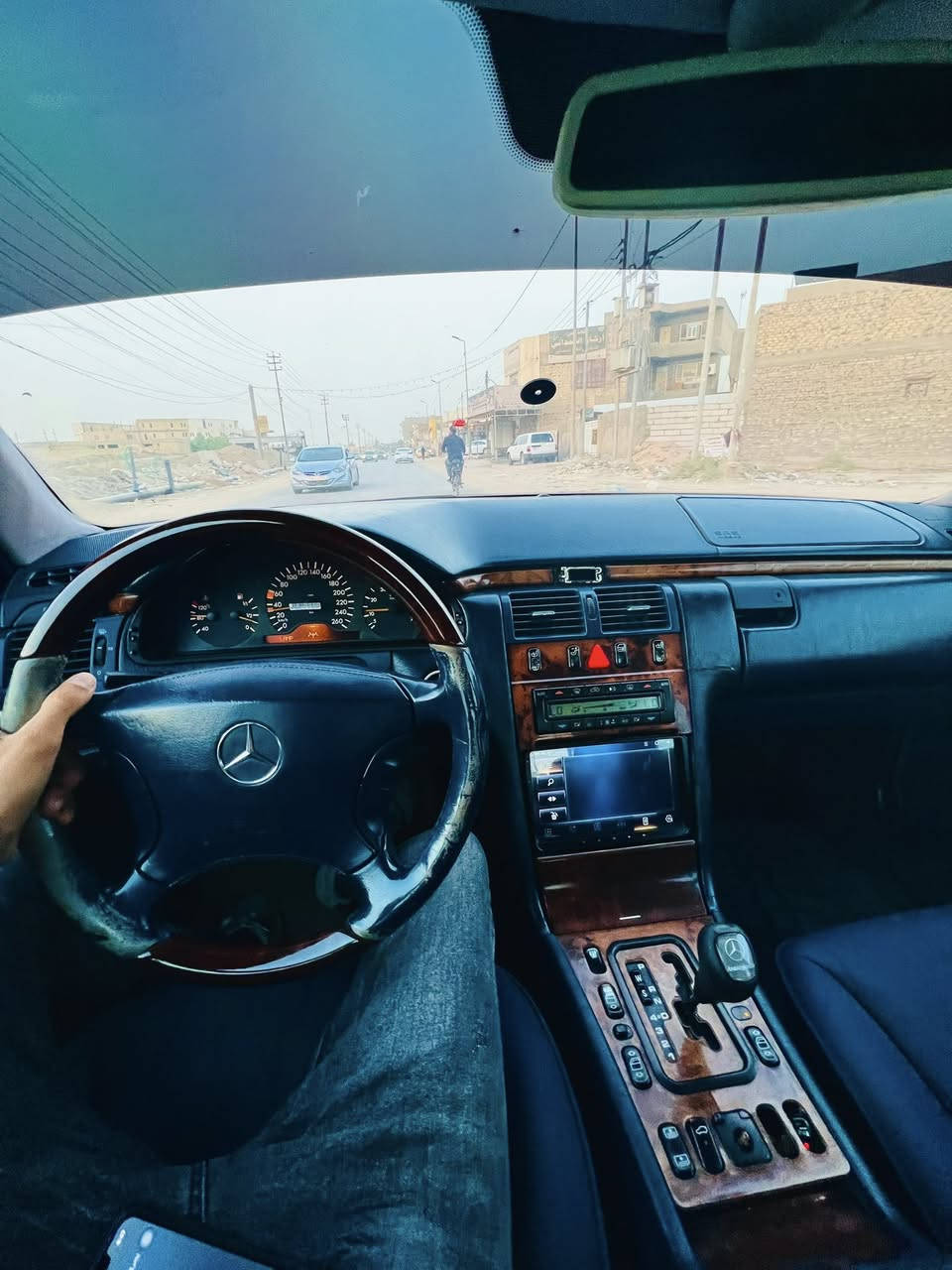 سلام عليكم ام عيون مديل99 مكينه v فول مواصفات فتحه كشن كهربا. صبغ بدون حادث  مناقصه شي.  تبريد تتدفىه بسمي  مكاني بابل سعره105بي مجال ***********
