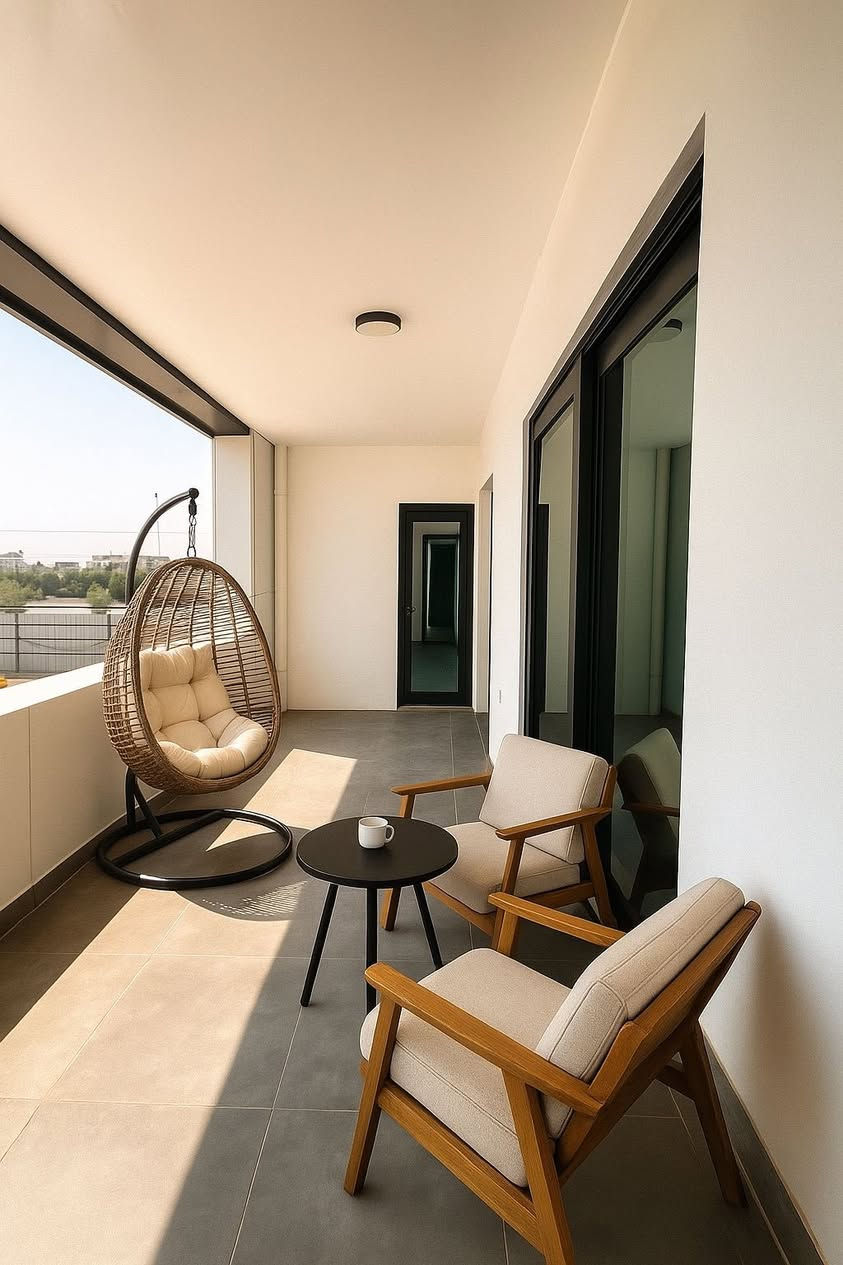 تفاصيل مجمع الخلود السكني
.
مساحات كبيرة مناسبة للعائلة العراقية 193 م
3 غرف و 3 حمامات وصالون كبير ومطبخ واسع ومخزن و غرفة غسيل و كوي وغرفة ملابس بالأضافة لبلكونتين
تغليف ميكانيك تركي يعزل الصوت و الحرارة 🏰
.
مجمع صغير هادئ عائلي ب4 ابراج فقط 👪
كل برج 16 طابق مع الأرضي وكل طابق 4 شقق ركنية
كل برج 3 مصاعد و درجين ومنظومة حرائق
.
المجمع يحتوي على :
مول تجاري متكامل 3 طوابق
كراجين خارجي و تحت الأرض
العاب اطفال وكراسي للعوائل
روضة و حضانة
صيدلية
عيادة طبية
.
الموقع : المجمع بين ( حي الجامعة ٫ حي العدل ٫ الغزالية ٫ الحرية ) قرب مجمع اليمامة و مقابل جامع ام القرى على السريع مباشرة 🌸
.
سكن مباشر عند الشراء
نصف فرش هدية مع شرائك للشقة
صيانة مجانية بعد شرائك للشقة لمدة سنة
.

للتواصل ***********
