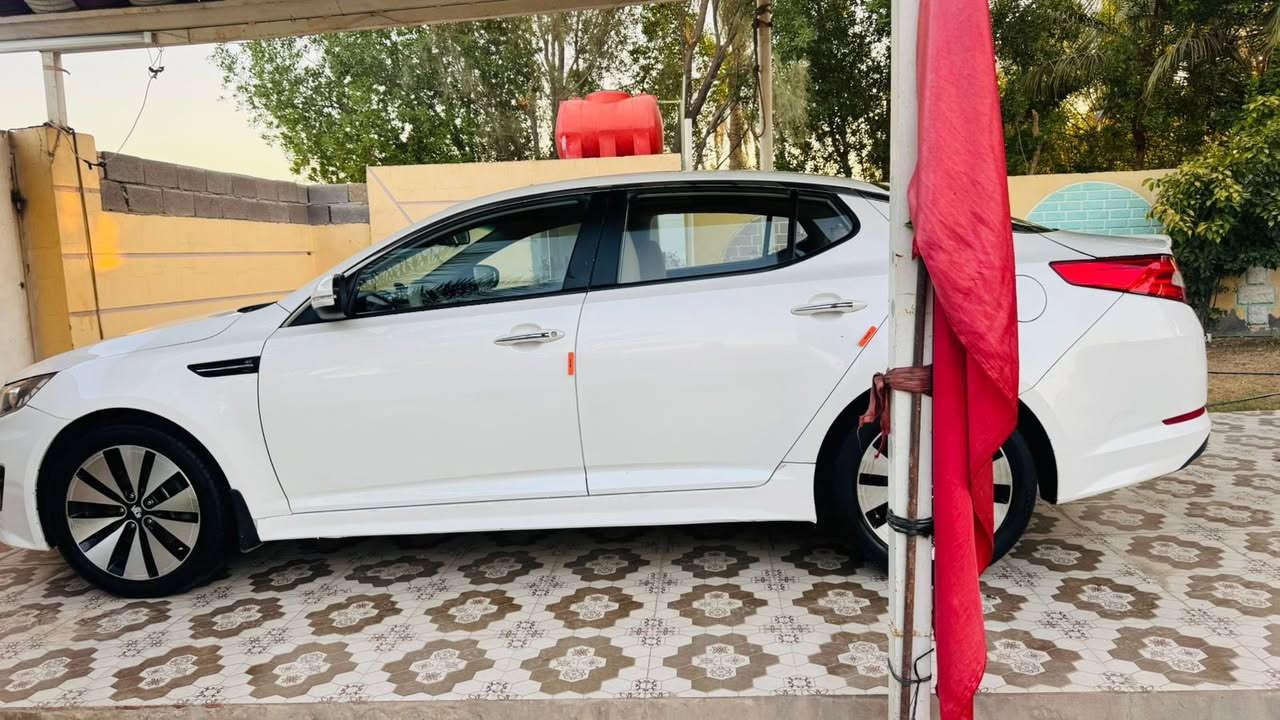 السلام عليكم
*اوبتما 2014 خليجي  
*كفاله عامه ماعدا الجاملغ الخلفي عكس السايق ضرر السياره والباقي باردات 
*محرك ٢٤٠٠ دوش مكفول 
*الكير مكفول 
* حداديه جديده 
* تخم تايرات جديد 
* باتري جديد 
* المواصفات: بصمه تشغيل .مرايات شفط. لد امامي وخلفي .حساس خلفي . كامره خلفيه .دبل كزوز . تبريد قطعتين . اشاره بالمري .
السعر : 142 وبي مجال 
الموقع : واسط نعمانيه 
للاستفسار : ***********
