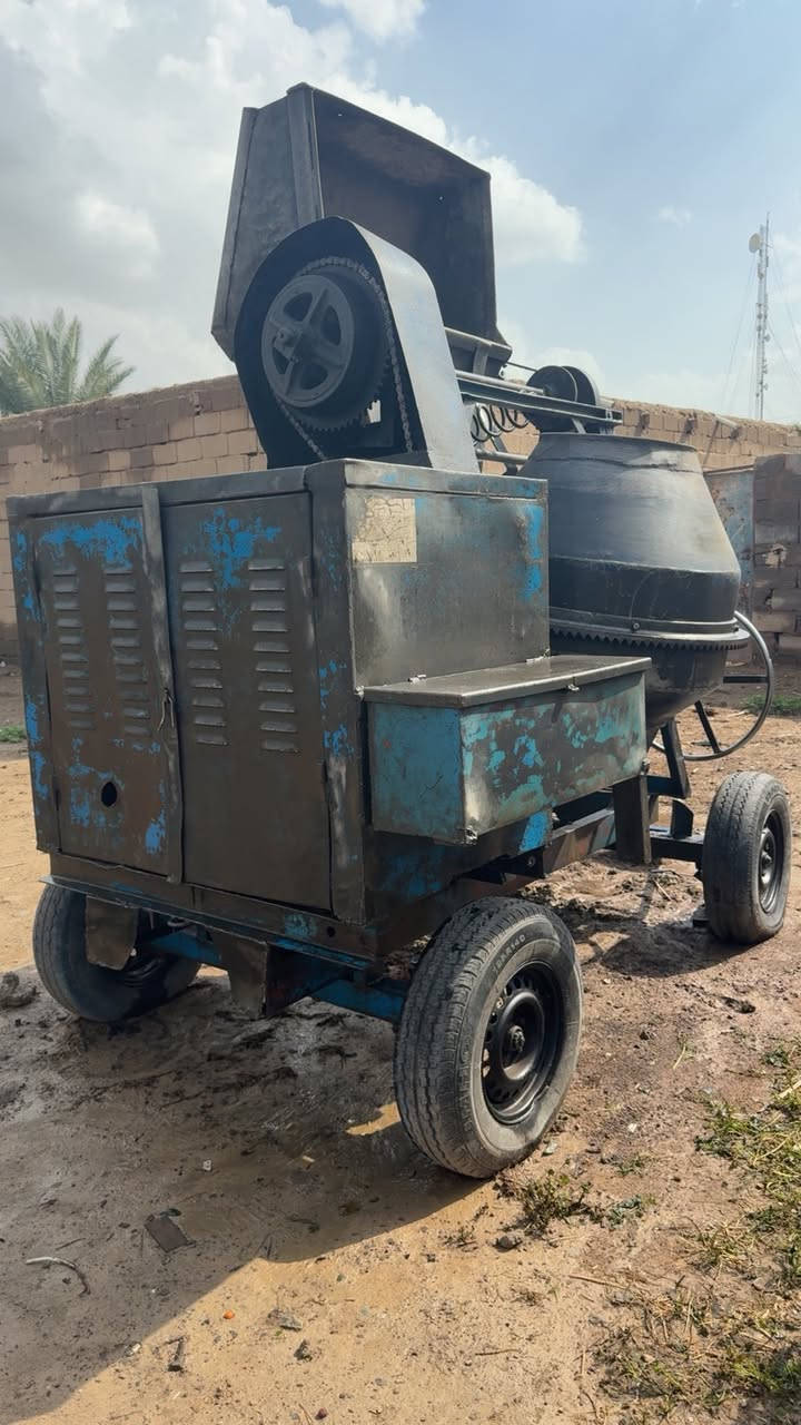 سلام عليكم  خباطه للبيع جاهزه ونج كيله فقط كعد محرك وشغل  والله يرزقك سعرها خاص او لاتصال ع رقم ***********
