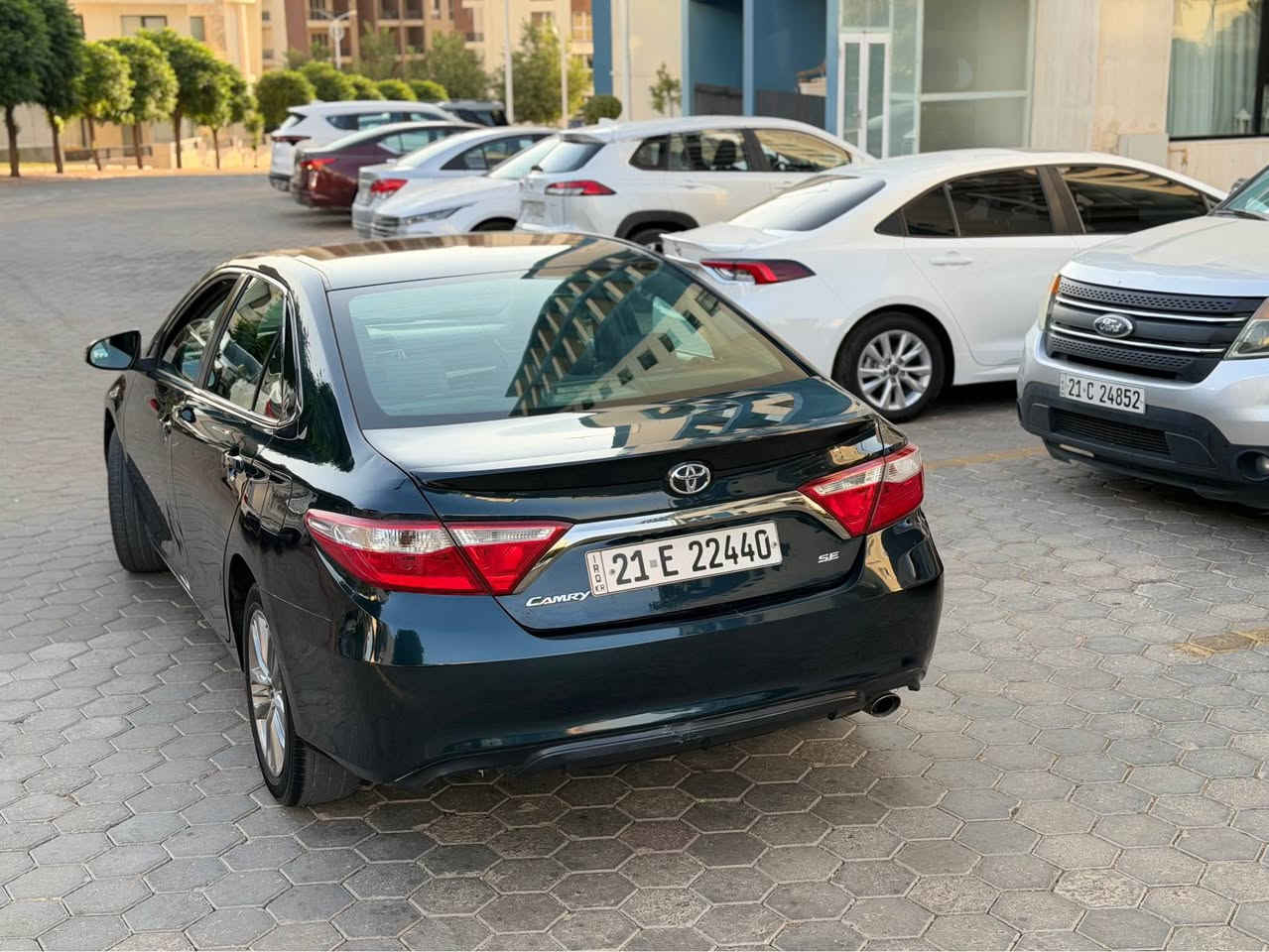 toyota camry 2016 SE
توێتا کامری مۆدێل 2016 
شاشە گەورە سوکان ڤۆلیۆم دەبل گێر ئۆتۆماتیک گێری سوکان کوشن نیو جلد بلوتوز کامێرا تەبرید مەرکەزی مەکینەو گێری نەکراوەتەوە سەنەوی و ڕەقەم تازە 
٥ پارچه‌و په‌ڵه‌یه‌ك بۆیاخی هه‌یه‌ كه‌مێك پێشی گرتوه‌ 
نرخ:118 مەجالێکی کەم 
*********** السليمانية, العراق
