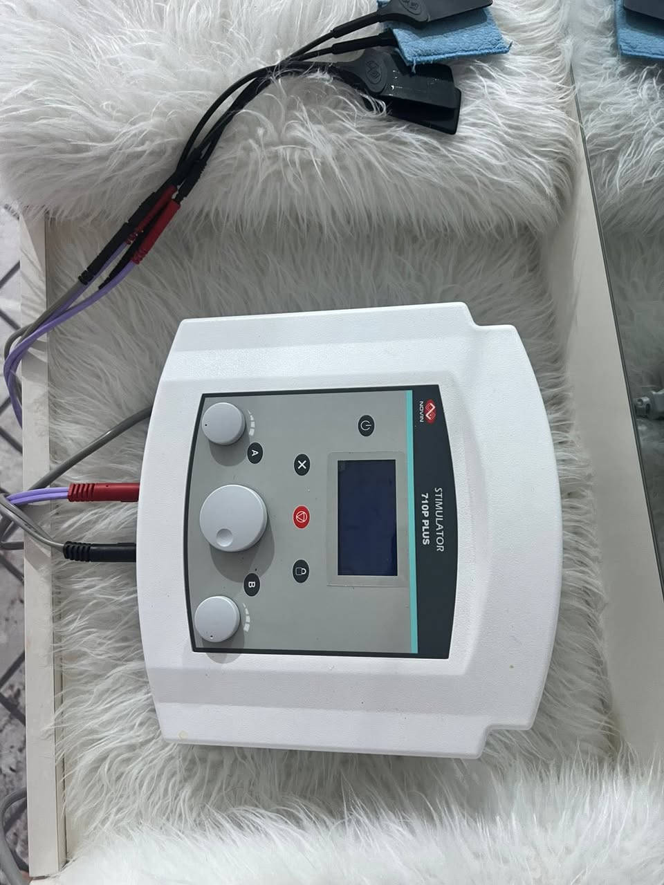 جهاز تحفيز اصلي من الشركه استخدام بسيط كلش p710 plus
***********  تواصل واتساب فقط 
سعره اقل من الشركه كون انه مستعمل استعمال بسيط
