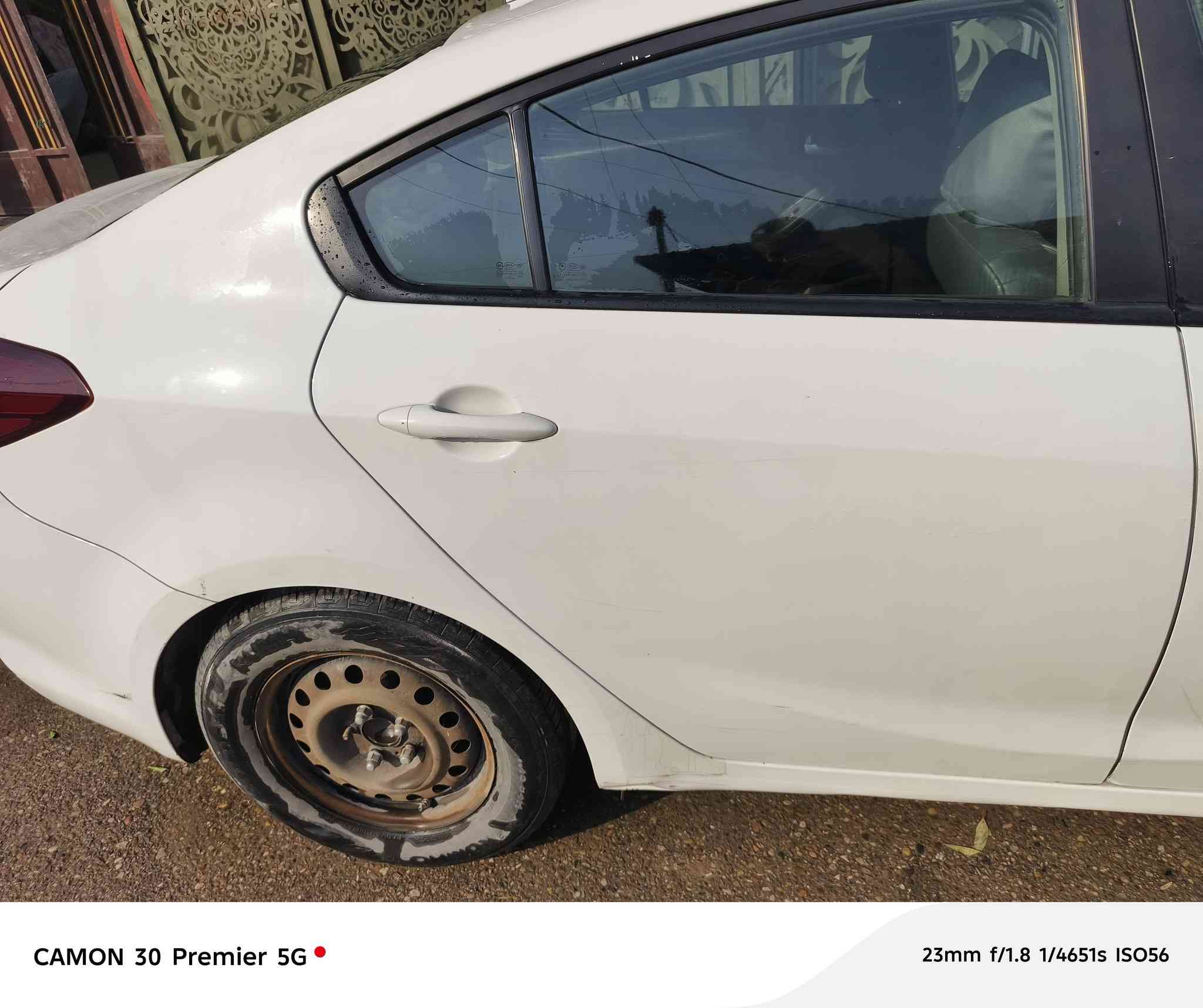 فورتي 2017 وارد أمريكي 
حادثها فقط دعامية واكعة مثل ما موضح با صور 
بيها تبديل با العراق فقط باب الخلفي وجاملغ وبيها رش كلين موضح با سونار 
مكنية 2000 دوش 
كير at 
المكنية مفتوحه 
السعر با 115 وبيه مجال بسيط
العنوان بغداد 
***********
