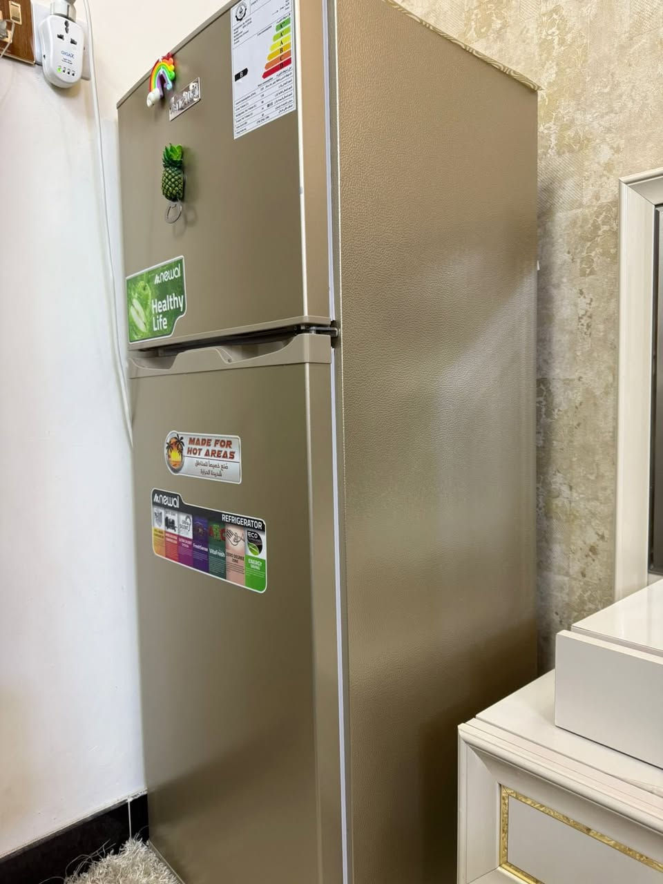 السلام عليكم عندي ثلاجة 8 قدم شركة نوال جديدة كلش صارله 3  اشهر عندي خير من اللة اريد أبيعها لان اريد اكبر  اخذته من الشركة سعرهه 225   العنوان بغداد الجديدة 
***********
