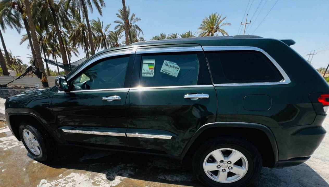 السلام عليكم 🫡 
جيب لاريدو موديل 2011 محركV6 3600
رقم بغداد (11)بأسمي جاهزة من جميع النواحي 
وارد أمريكي بدون حادث بيها بالعراق فقط جاملغ امامي 
مكانها بابل 
سعرها142$ 
استفسار اكثر اتصل على***********
