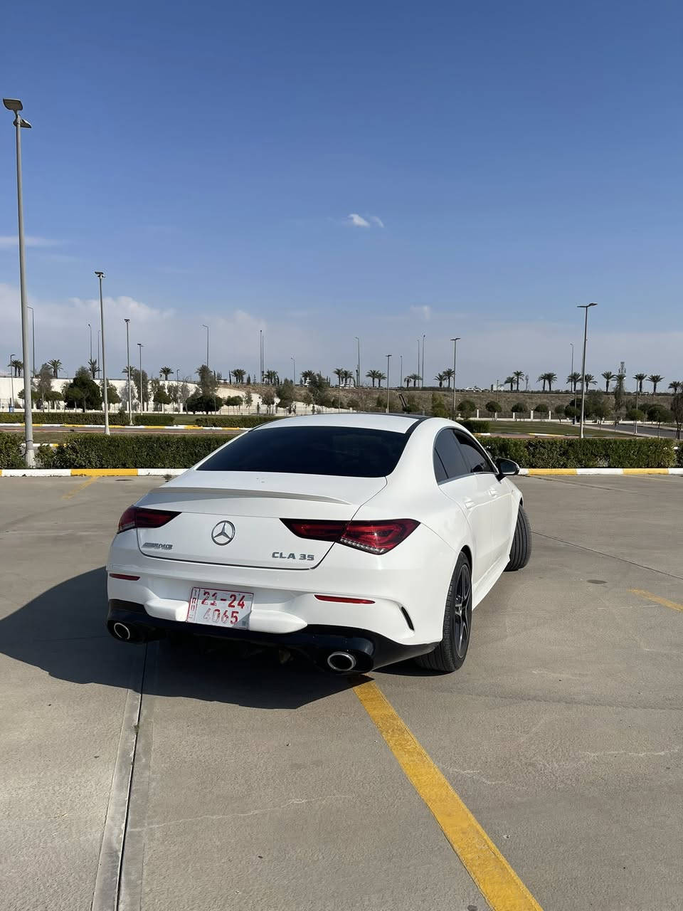 Mercedes Benz cla 35 amg 2022
السياره للبيع amg اصل فول مواصفات محرك 2000 تيربو شفتات كشنات ريكارو شامواه وجلد بانوراما 5 وضعيات قياده ممشاها 20 الف كيلو متر 

السياره ضررها جاملغ وبنيد بدون دواخل 

مرقمه وجاهزه باسمي تحويل مباشر 

السياره مكانها اربيل 

سعر السياره 299 وبي مجال بسيط للشراي
رقمي ***********
