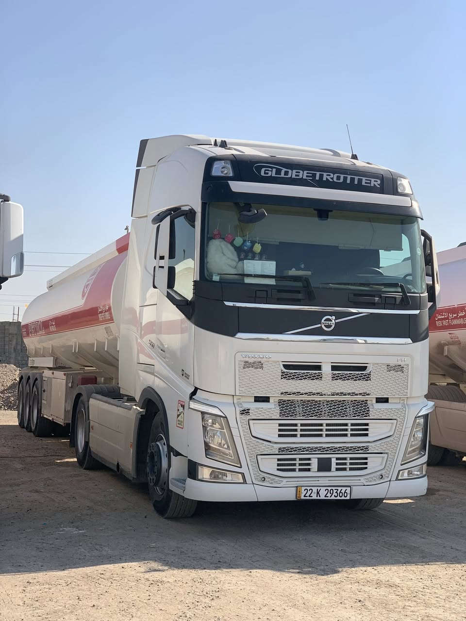 ٢٠١٧ریتایدەر
٧٠٠ رۆشتوە
***********
