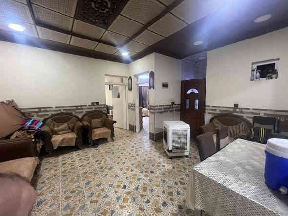 دار للبيع  بسعر مناسب جدا 
الموقع / حي الاعلام 
مساحة /150م واجهة 7ونص م 
طابق بناء وسط 
ط1 غرفتين  نوم وهول واستقبال ومطبخ وصحيات وكراج وتوليت خارجي

الاتصال على ***********
***********
