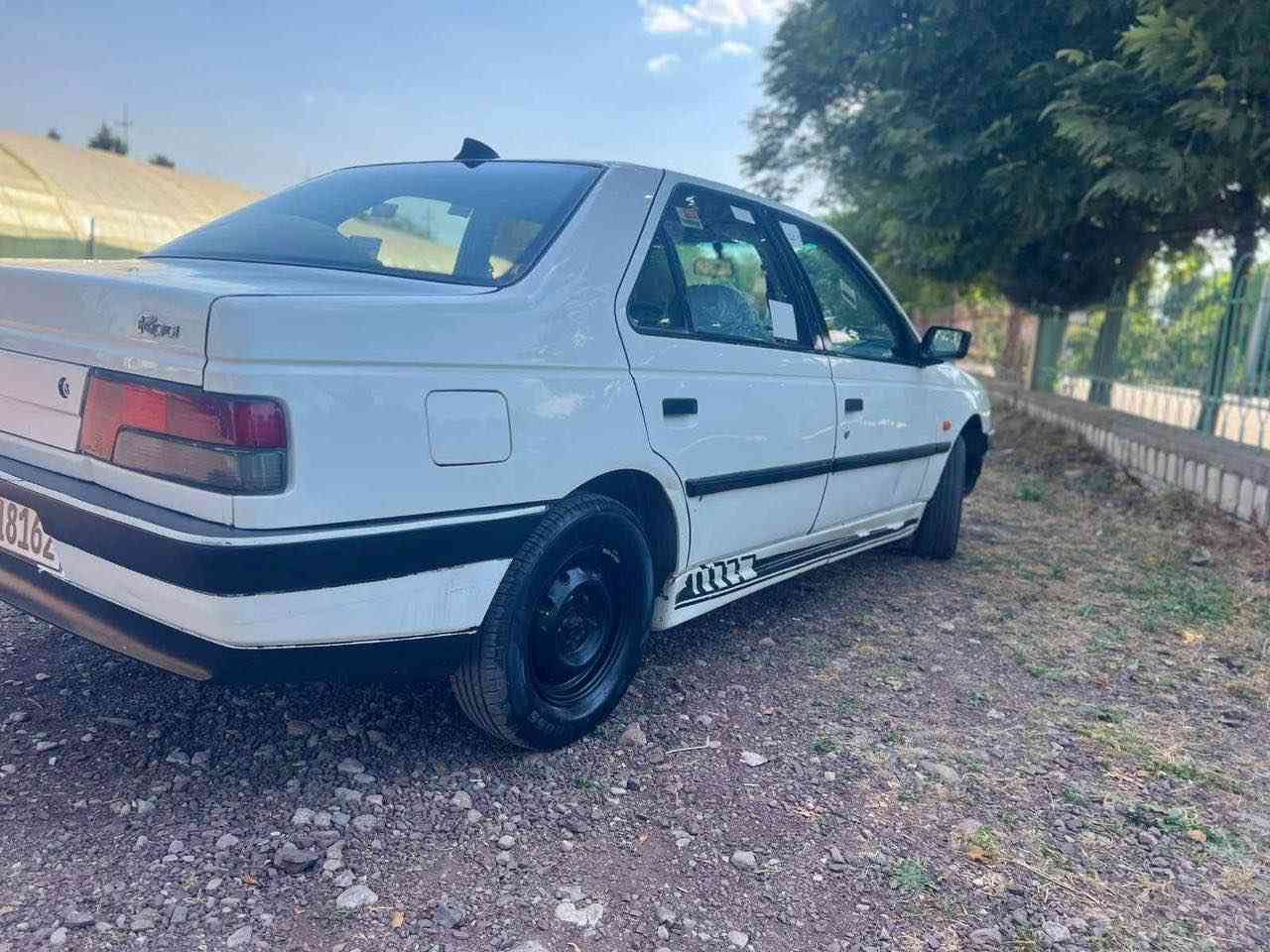 بيجو روا ٢٠٠٩ 
دوو په له بوياخي هه يه 
سه نه وي تازه يه به ناوي خومانه وه يه 
ته بريد ساردو گه رم مه زبوت ❄️

0776 170 1751 - 0750 641 3144 السليمانية, العراق
