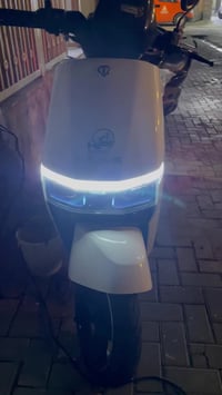 للبيع جديده تسلا ريان تالج 07711637791