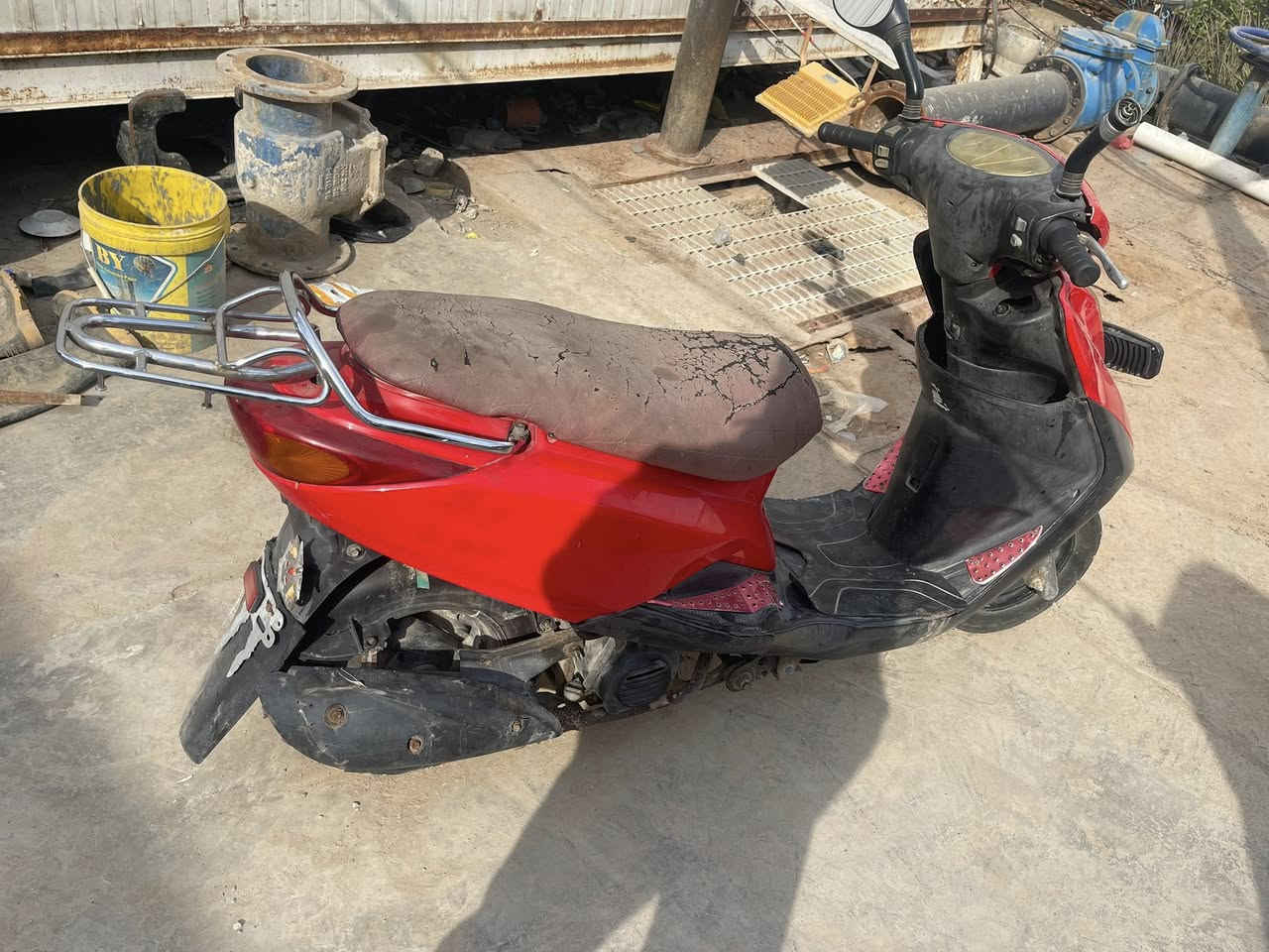 السلام عليكم بريز للبيع دراجه كامله وكلها بلاديه بس كفرات تجاري الدراجه مجفته صارلها اسبوعين يعني تجفيت جديد  مكاني بغداد حي النصر للتفاصيل *********** متواجد فيس واتساب
