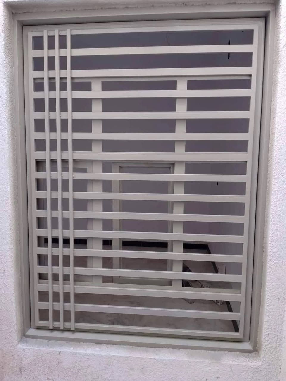 صبغ وتنضيف بيبان وشبابيك درجه اولى بسعار مناسبة الاتصال عل رقم *********** أو مراسلتي خاص وتدللون 🌷
