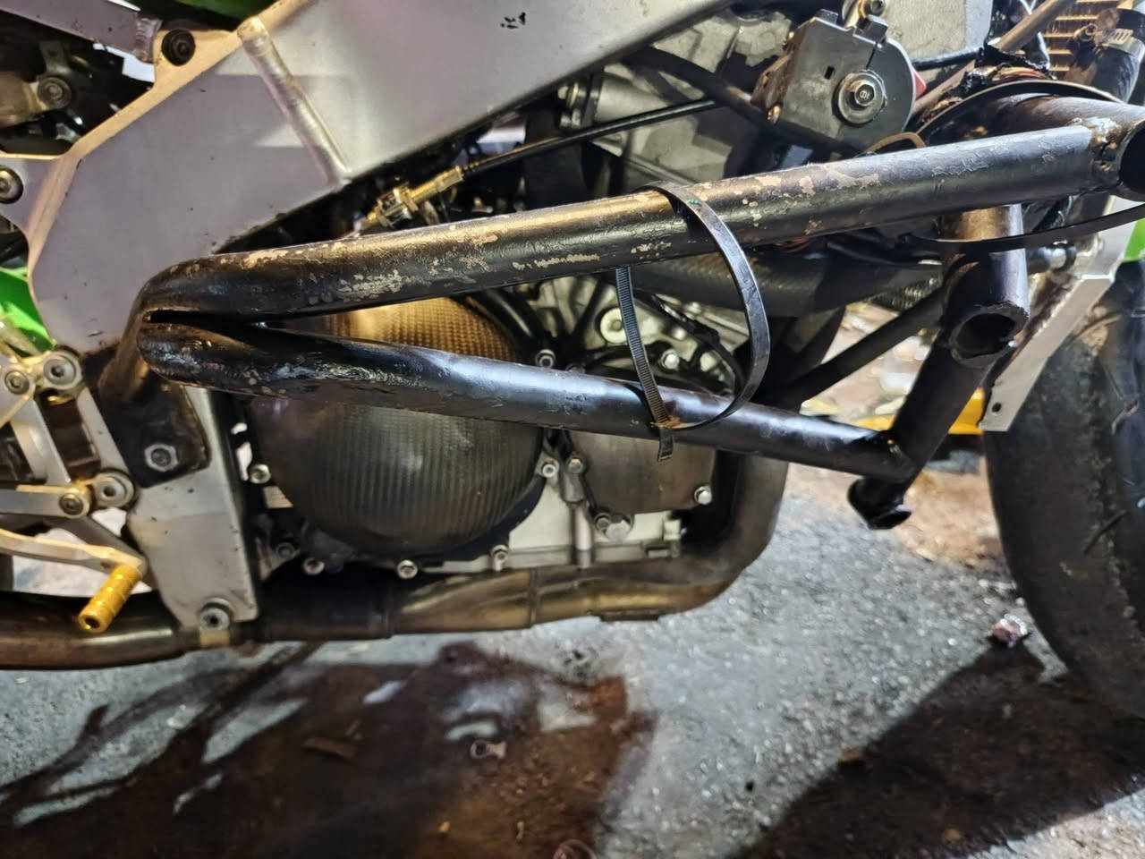 سلام عليكم دراجه كاوسكي لبيع مبدل كور فقط مكاني الكفاح السعر 22 وبيها مجال حك الجيه ***********
