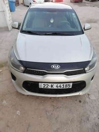 كيا ريو S 2018 للبيع  السيارة ماشية 70 الف وارد امريكي وحادثها موضوح ب...