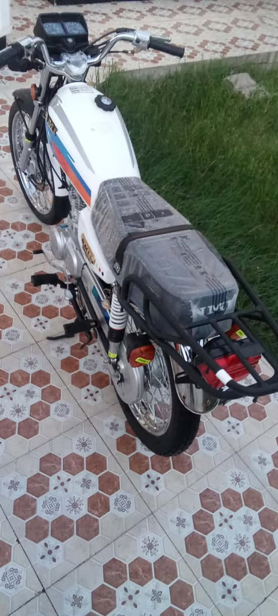 سلام عليكم 
نامه شلامجه 23كفاله عامه متطابق رقم شاصي ويه محرك 
اوراق اصولي 7كبل بوجهك للترقيم مكانه حله ابي غرق ***********اتصل او بيك خير ودلل
