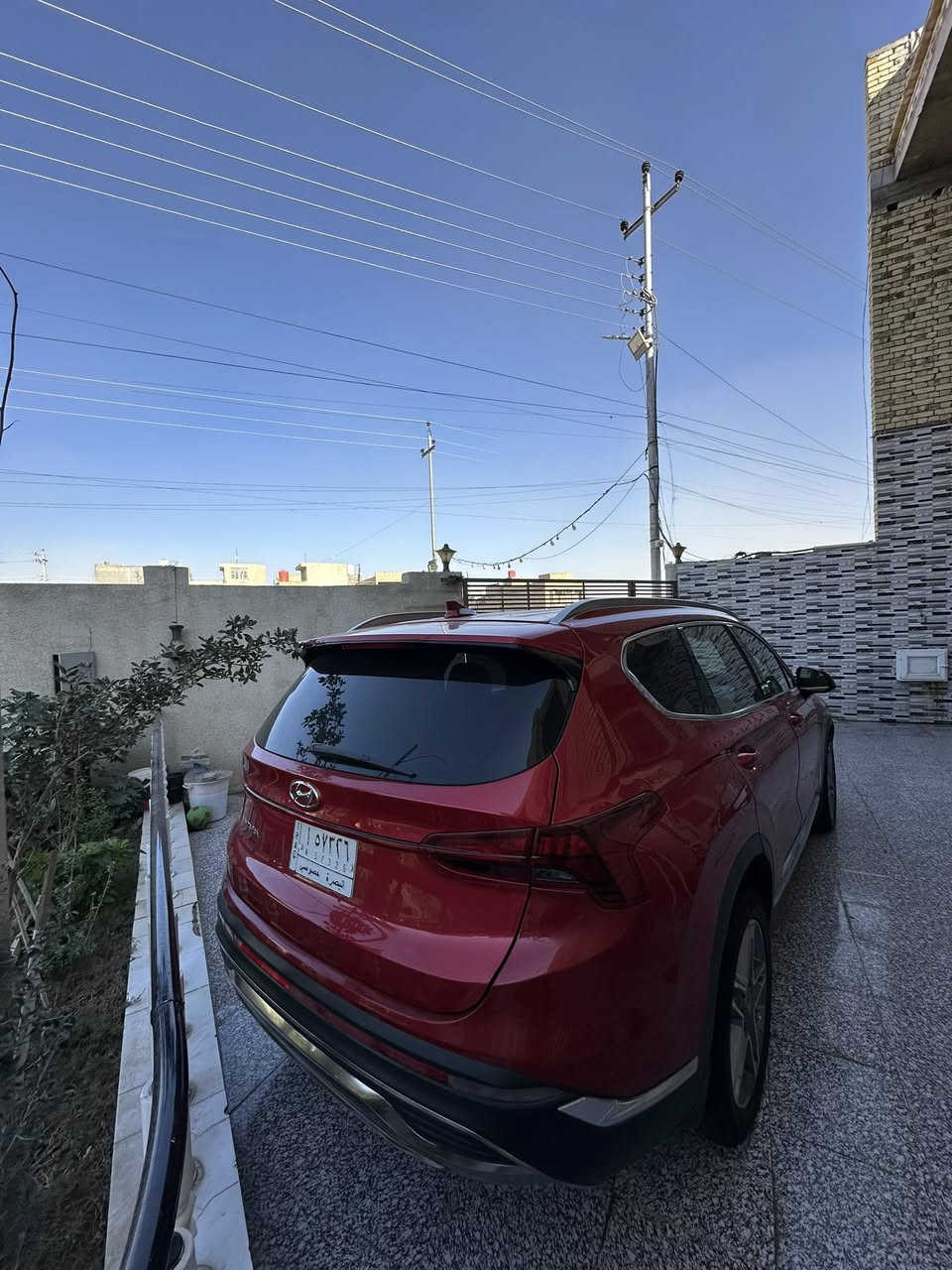 السلام عليكم للبيع هونداي سنتافيه مديل 2021 رقم بصره لون احمر سياره حلوه ونضيفه صور الحادث موجودات بل منشور مكان السياره ميسان سعر200 رقم الهاتف ‭٠٧٧١ ٠٦٦ ١١٩٦‬
