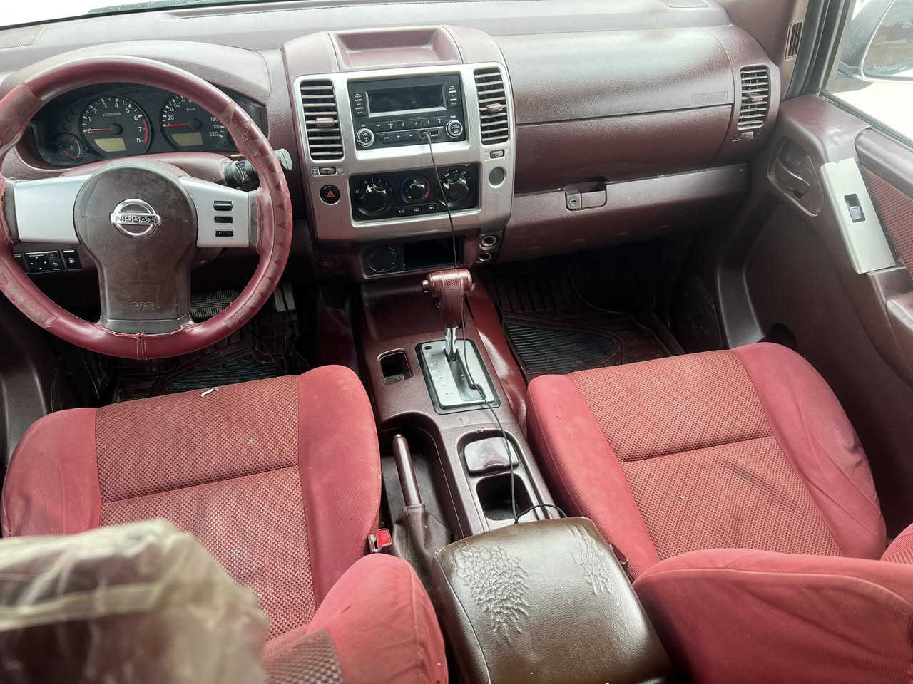 سلام عليكم نيفاره للبيع مديل 2008سعر 75 بي مجال سياره حلوه جديده تبريد ثلج تخم تاير حداده فول موصفات تحكم بل ستيرن سياره راعيها متوفي موجوده وكاله عامه شراي يتصل ***********مكان البصره بني منصور
