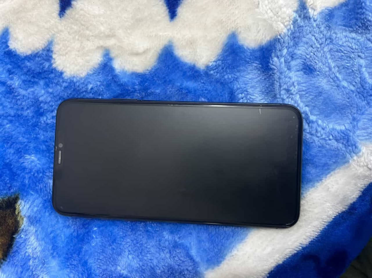 iPhone 11 Pro Max
طافي ما اعرف شلي فحصت شاشة شغاله 
ابيعه فحم 
مكاني بغداد سعره 80


**إذا كنت صاحب هذا الإعلان وتريد حذفه لأي سبب، رجاءا أرسل رسالة إلى الدعم الفني**