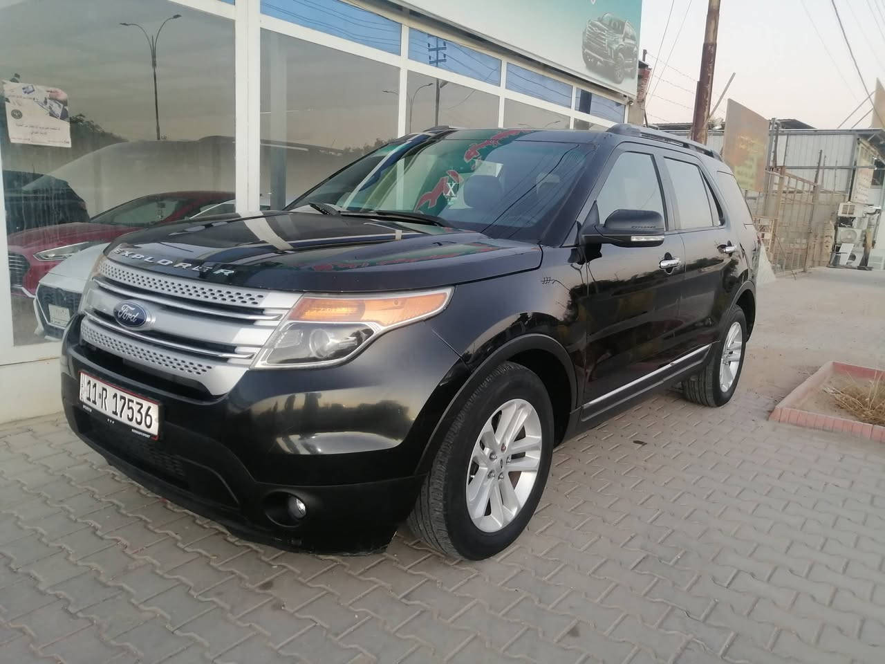 اكسبلور ١٣ كامل مواصفات ماعدا الفتحه صبغ باب خلفي بدون داخل السعر ١٥٠ بي مجال بيع او مراوس ***********
