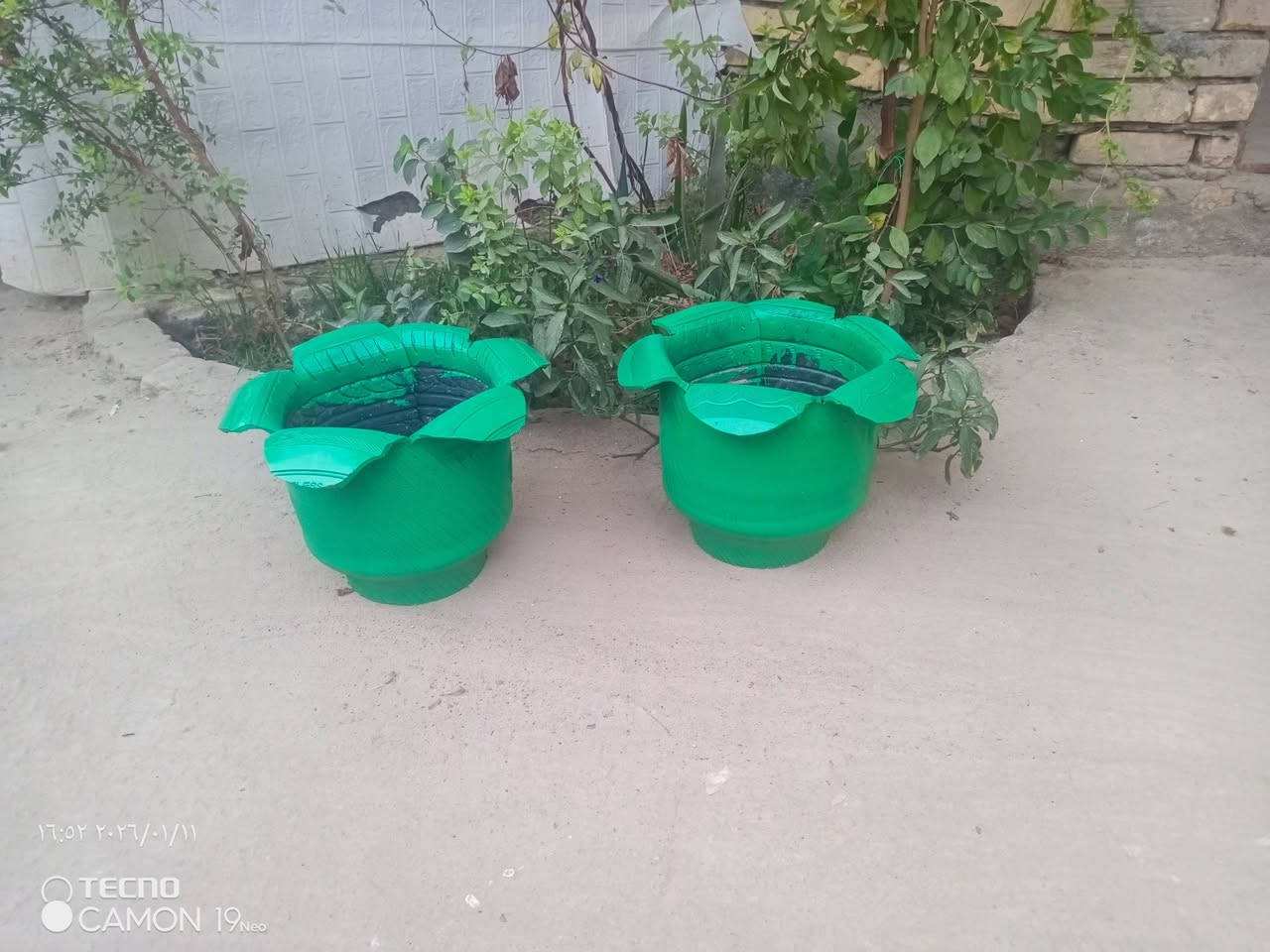 على بركة الله 
طلبيات الزبائن 
سنادين مصنوعة من التايرات 
سعر القطعة الحجم الصغير. 3.500
3.     قطع.  ب10.000
للعلم يوجد مع كل طلب 
 ورد الصباح مجانا 
للحجز والاستفسار الاتصال على الرقم 
*********** بيه واتساب 
يوجد توصيل محافظات 
يوجد توصيل اقضية ونواحي
