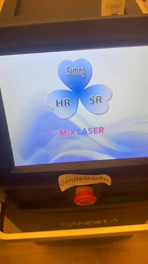 سلام عليكم ليزر كانديلا برو ماكس ثلجي مستعمل قليل ***********
