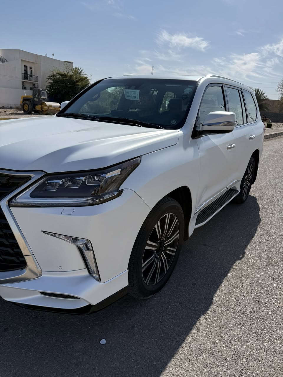 السلام وعليكم البيع 
لكزز موديل 2021   ابريم اصلي فول ابواب شفط  مواصفات 1/1 معروفه مواصفات لكزز  حلا من الصور 
كفاله عامه   مغلفه PPF بل كامل مات 
رقم شمالي  باسمي  شبه مميز رقمه 
 ومواصفات الكزز   معروفة  
ماشيه  25 الف  حقيقي 
 بصمات اثنين وكرت كله موجوده بيه غراضه اصليه وعدده  كله موجوده 
   
مكاني الرمادي  رجاء فقط شراي يتصل 
                                             ***********
