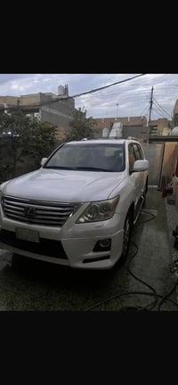 لكزس LX570 • لكزز 2011 • سيارة 7 راكب • لكزس بريم • سيارات للبيع في بغ...