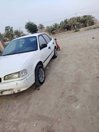 عندي سياره كورلة 97 مداور ثاني يوم مراوس بسياره ونطي فرق او بيع 077131...