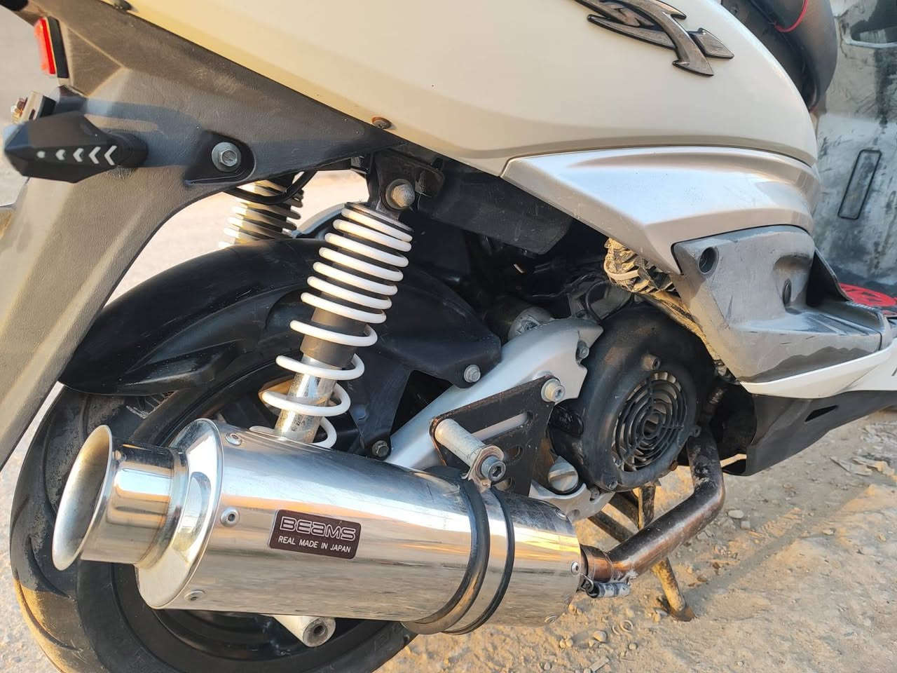 السلام عليكم دراجه سكنس فحل ياباني نازل مقفول يا كفاله عامه مال رمبه للبيع عنوان بغداد جسر ديالى الكرغوليه قرب ماركه الهدى الاستفسار والرقم ***********
