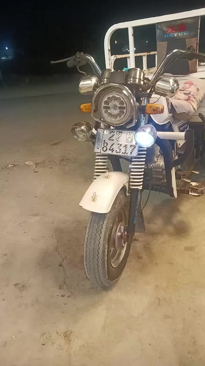 سلام عليكم ستوته للبيع مرقم سنويه تحويل بسمك كبل نضافه فول بس عوزه ترتيبات بسيطه السعر 2700او بيها مجال الي ما يعرف اسعارهن لا يكسر بيهن او هذه رقمي أو خاص متواجد ***********
