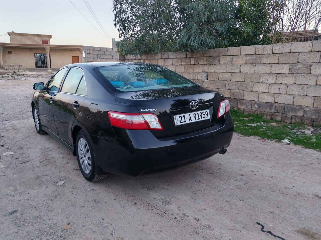 كامري وأرد أمريكي موديل 9 بيه قطعتين صبغ بدون دواخل شرط سياره عله وضع شركه محرك وكير مكفولات سعر 105 البيع نقد فقط مكان سياره شركاط الموشراي *********** لايتصل
