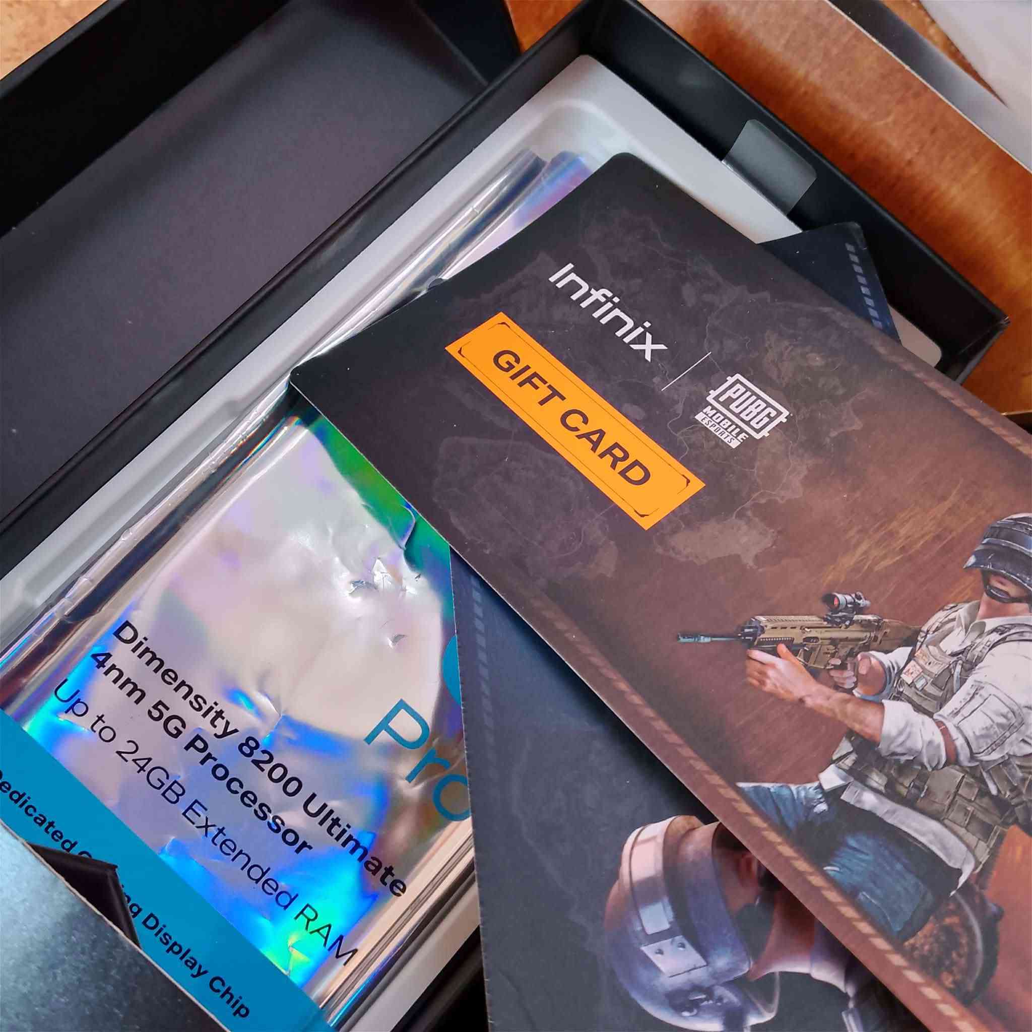 📱 Infinix GT 20 Pro
المعالج: MediaTek Dimensity 8200 Ultimate (5G)
الرام: 24GB LPDDR5X
الذاكرة: 256GB UFS 3.1
البطارية: 5000mAh مع شحن سريع 45W ⚡

مراوسه ب هونر أكس 9C او ايفون 13برو ماكس معى فرق اعتيادي، 
الجهاز بي عيب واحد فقط الكامره الخلفيه غير شغاله طاح من ايدي و وكفتها بس اماميه شغاله، 
جهاز ب العاب فول 120 فريم ببجي 
تواصل واتس ***********
او تلي rj_fl
