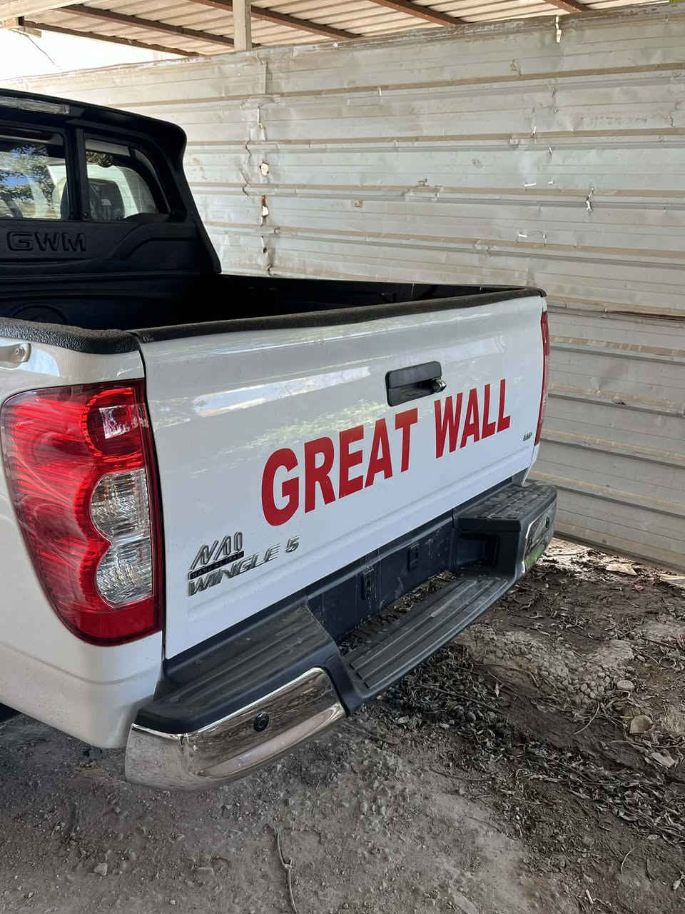 السلام عليكم ورمضان كريم 

كريت ويل ونجل 5 موديل 26 الجديد وصل 

السيارات زيرو صفر كيلو متر اي رقم محافظه اتريد ارقملك ابيعلك كامل وراي 

السيارات اجه بيها اختلافات من ثلاث نواحي ركز بالي راح اكتبه

اولا_ المكينه حجمها 2400 بس نوعيه جديد ناعمه ونشطه ومابيها خوشنه والاهم ماكو ادوانز

ثانيا _ الكير اجه اكبر حجم ناعم بالتبديل ونشط سريع الاستجابه 

ثالثا _ الويل صار وييل كب لونين كلش حلو 

رابعا _الخطه اختلفت الي على البدي وسياره صارت اعلى شويه 

تتوفر بيع او مراوس حسب مكاني بابل محاويل 

للاستفسار *********** واتس اب متوفر ايضا
