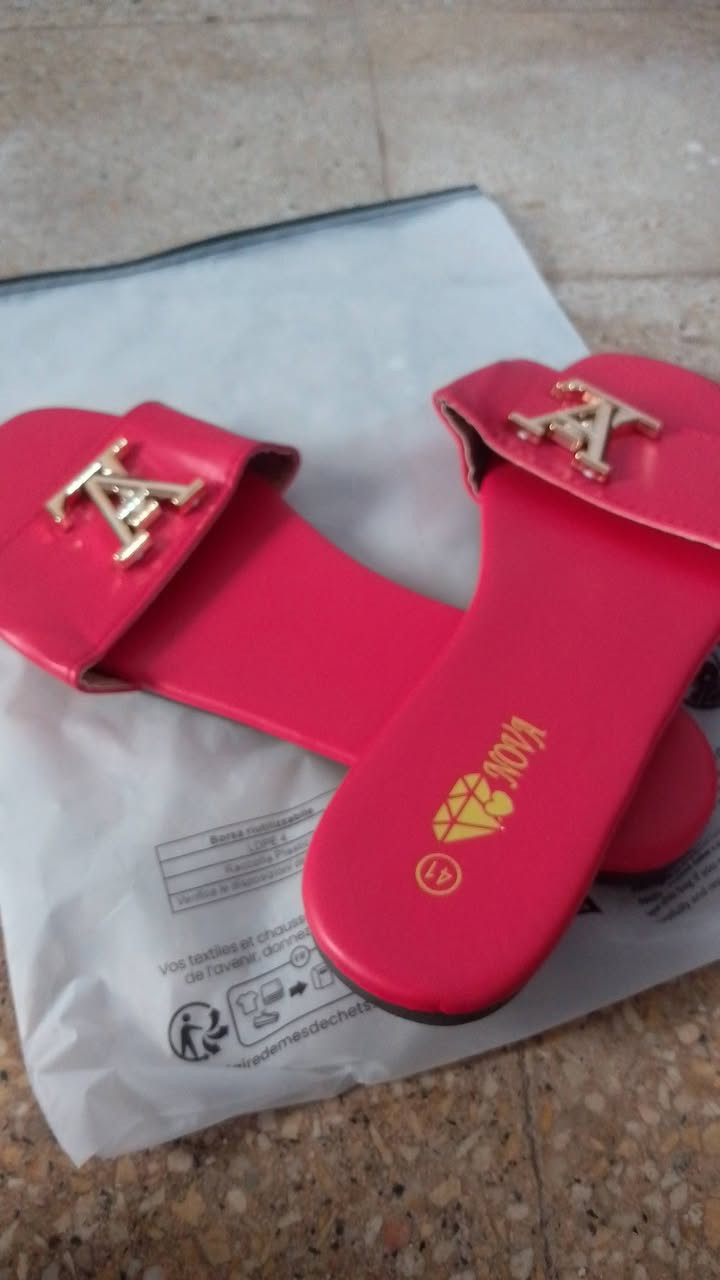 توفر سليبر نسائي والسعر خاص موجود توصيل 🚕🚕


**إذا كنت صاحب هذا الإعلان وتريد حذفه لأي سبب، رجاءا أرسل رسالة إلى الدعم الفني**