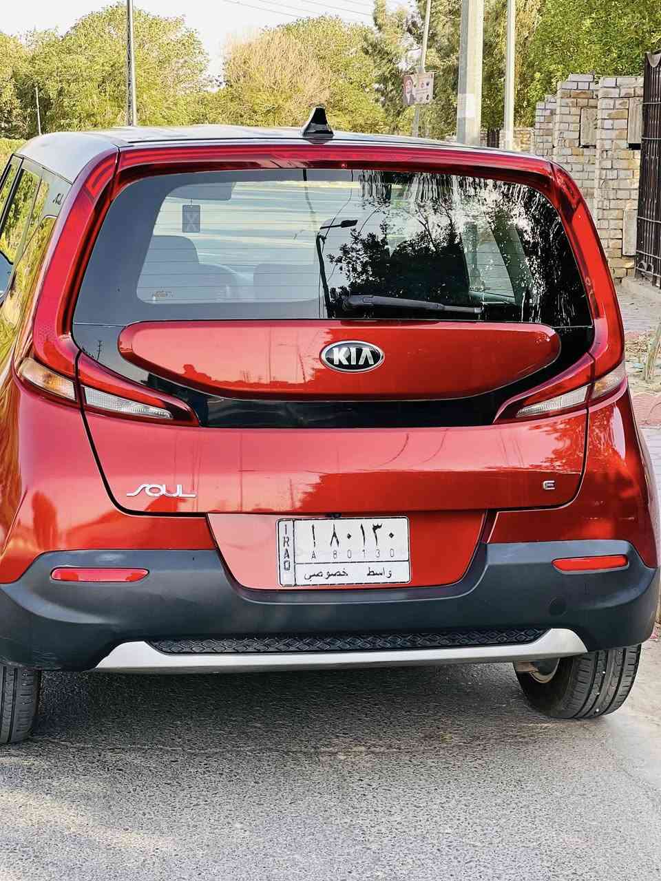 السلام عليكم
كيا صول موديل 2020 
لون مميز
محرك 2000 دوش 
مواصفات كلش حلوه بيها 
جهاز إنذار 
جهاز إطفاء 
كشنات تدفئة 
حساس امامي خلفي 
شاشة جبيرة 
شامرة دوار
وهواي مواصفات بيها حلوة 
السيارة حادثها جاملغ وشبر من البنيد مرجعيهن ع البارد والجاملغ الخلفي مصبوغ بالعراق السعر 145$ وبيها مجال للطيبين الاستفسار ع الرقم ***********
